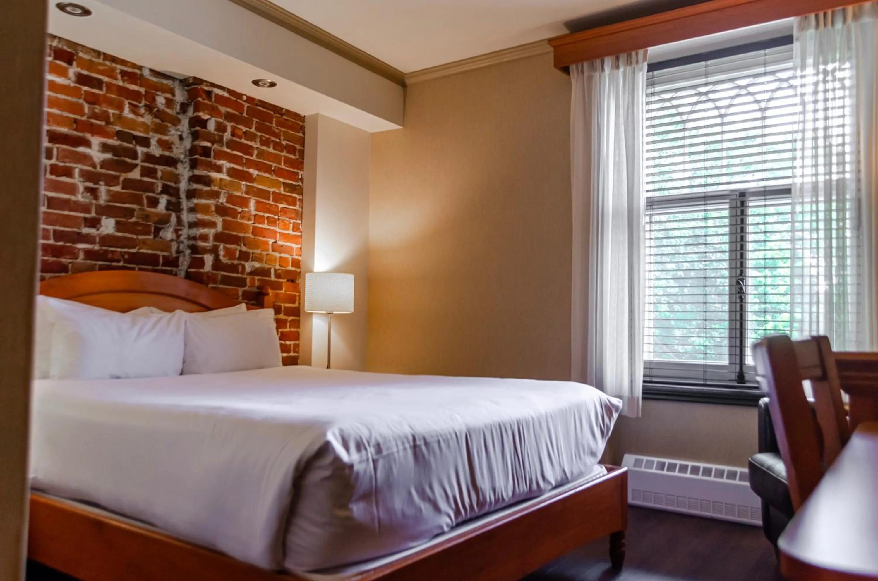 Superior Queen Room in Hotel Chateau Bellevue