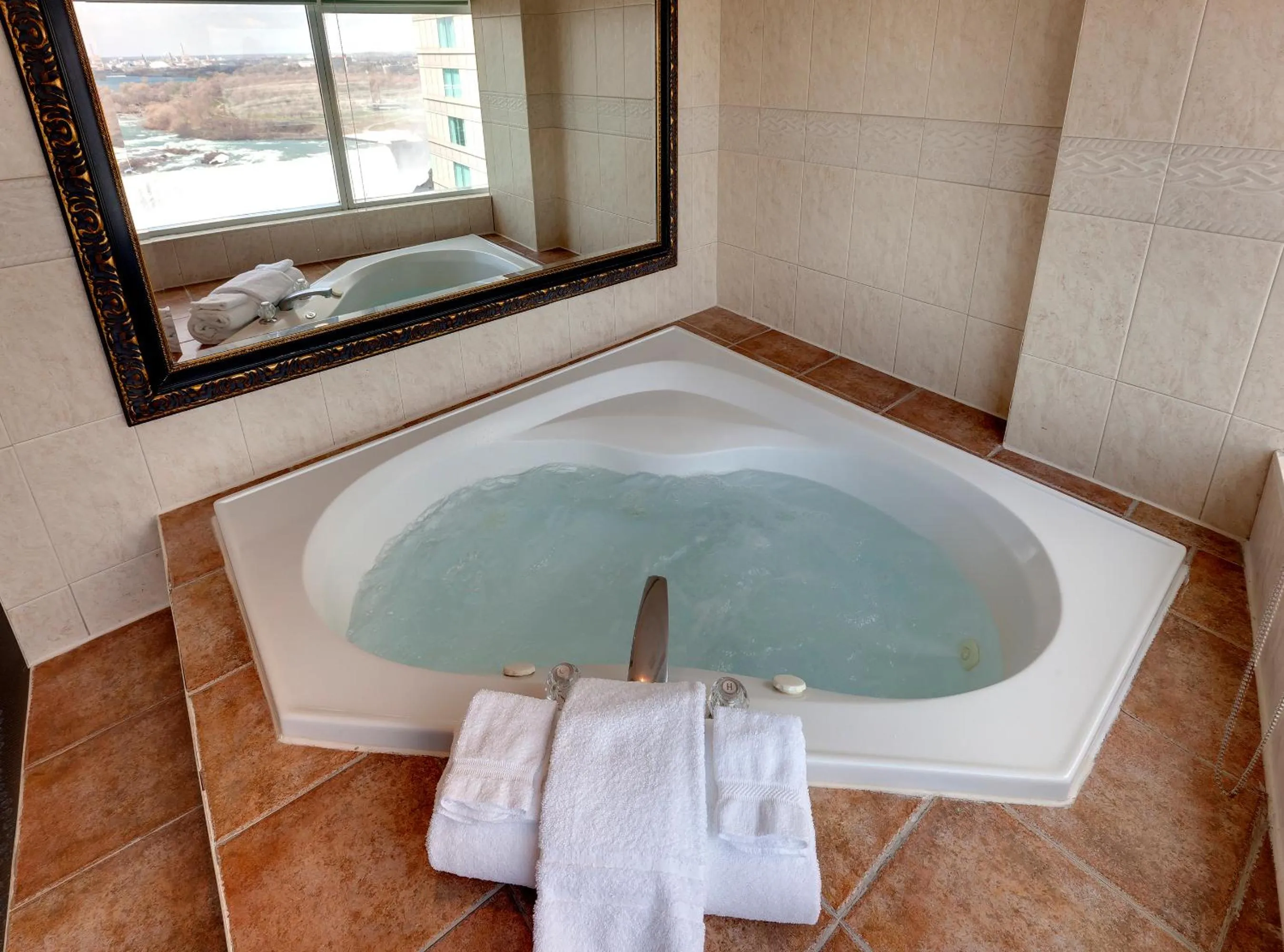 King Suite with Whirlpool and Falls View in Niagara Fallsview Hotel & Suites