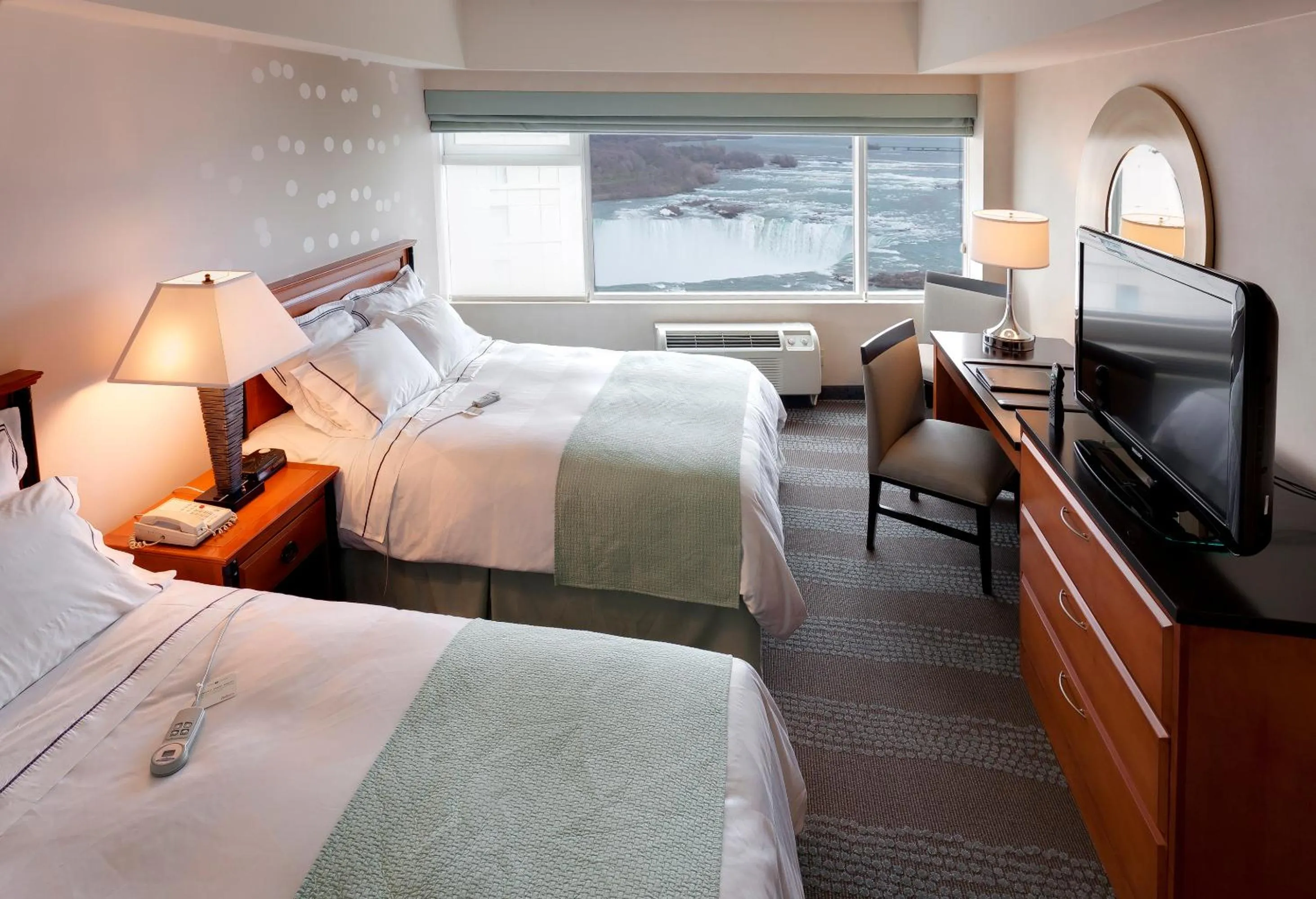 Double Room with Two Double Beds and Horseshoe Falls View - Non-Smoking in Niagara Fallsview Hotel & Suites