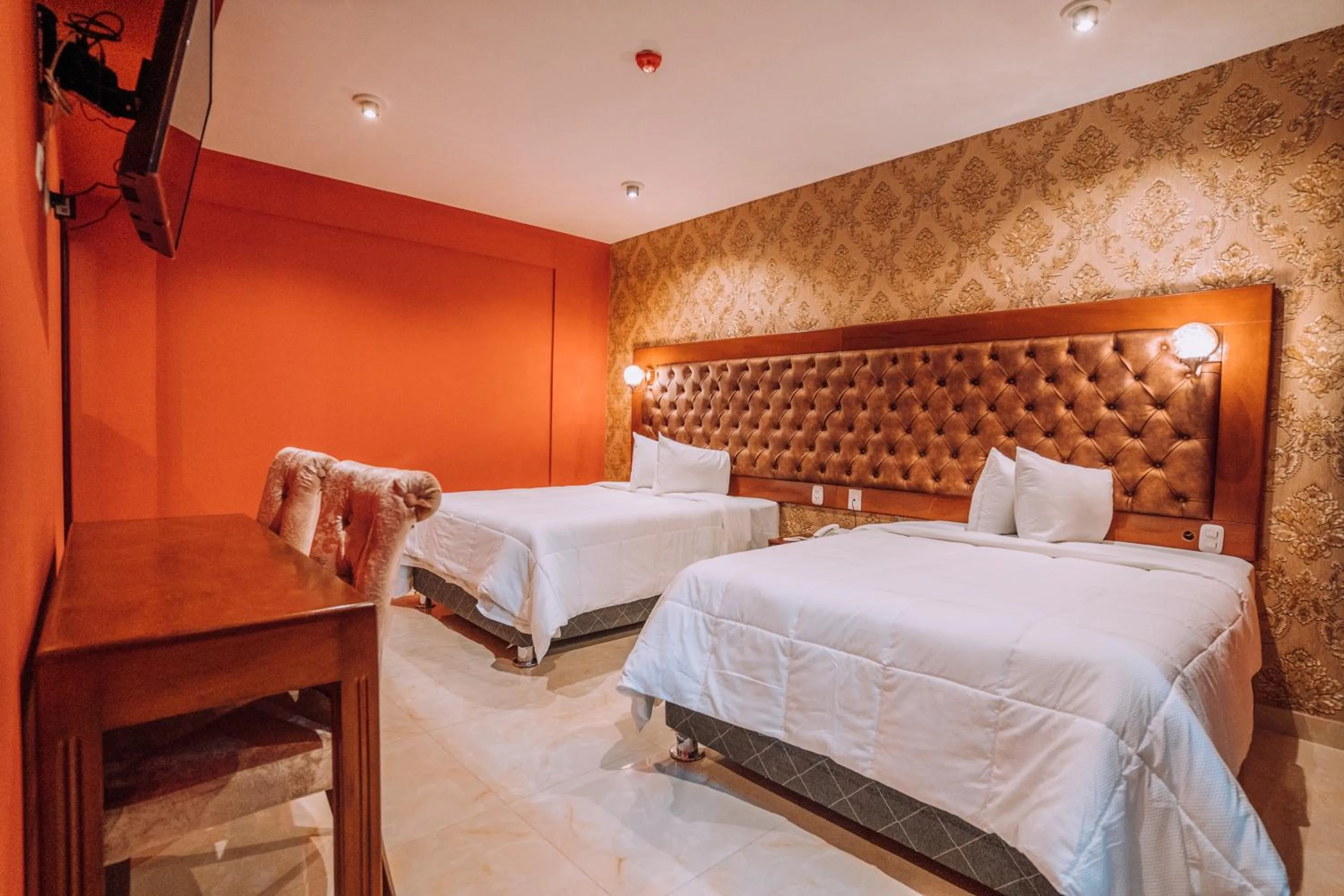 Deluxe Twin Room in Lima Central Design Hotel Spa & Club