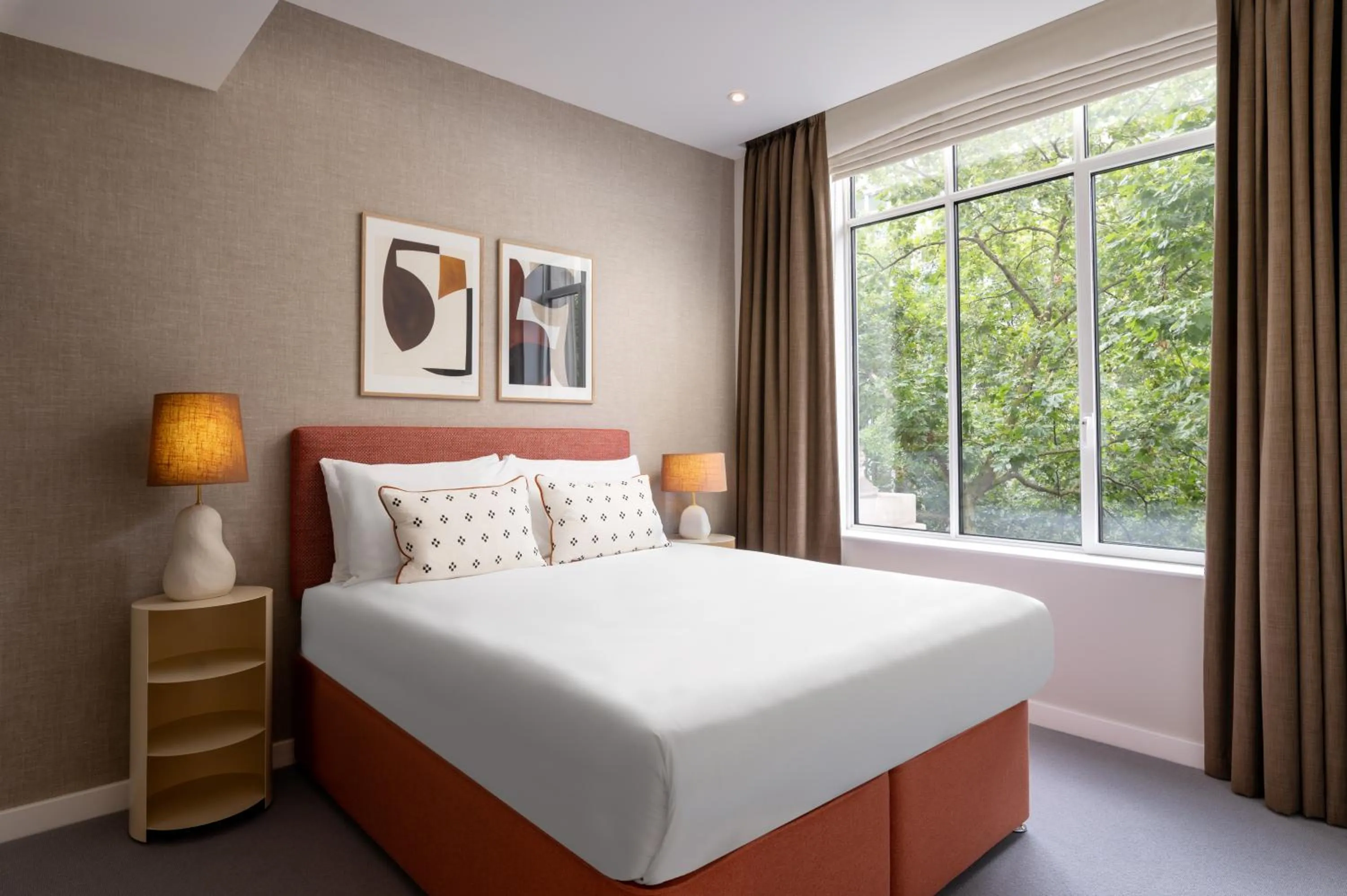 Deluxe Apartment in The Lincoln Suites