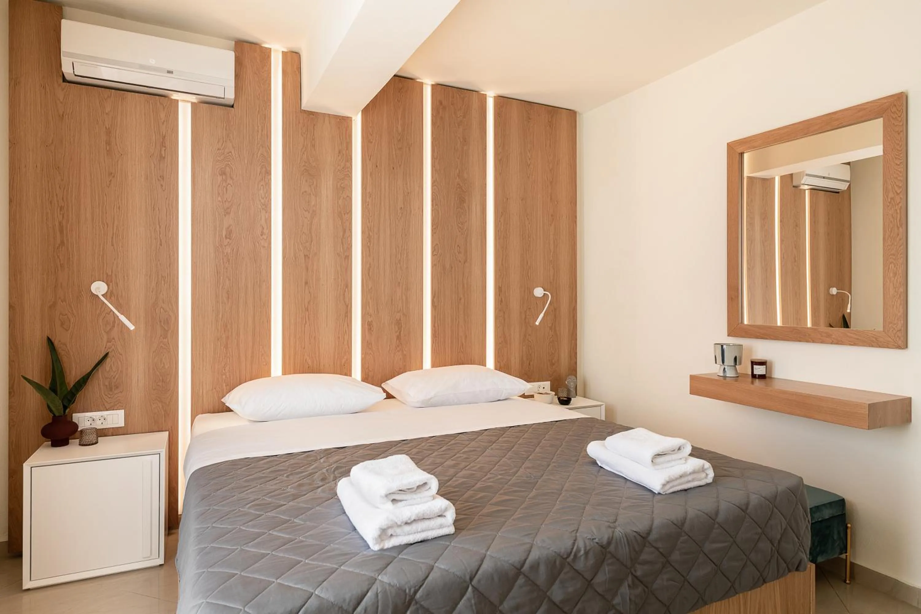 Deluxe Apartment in Elia Platanias