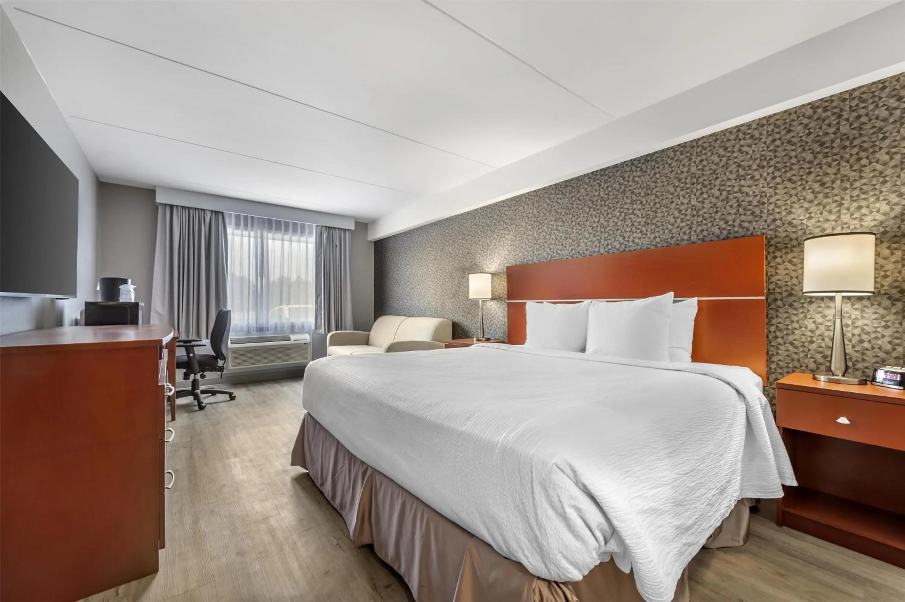 King Room with Sofabed - Non-Smoking in Best Western Hotel Brossard