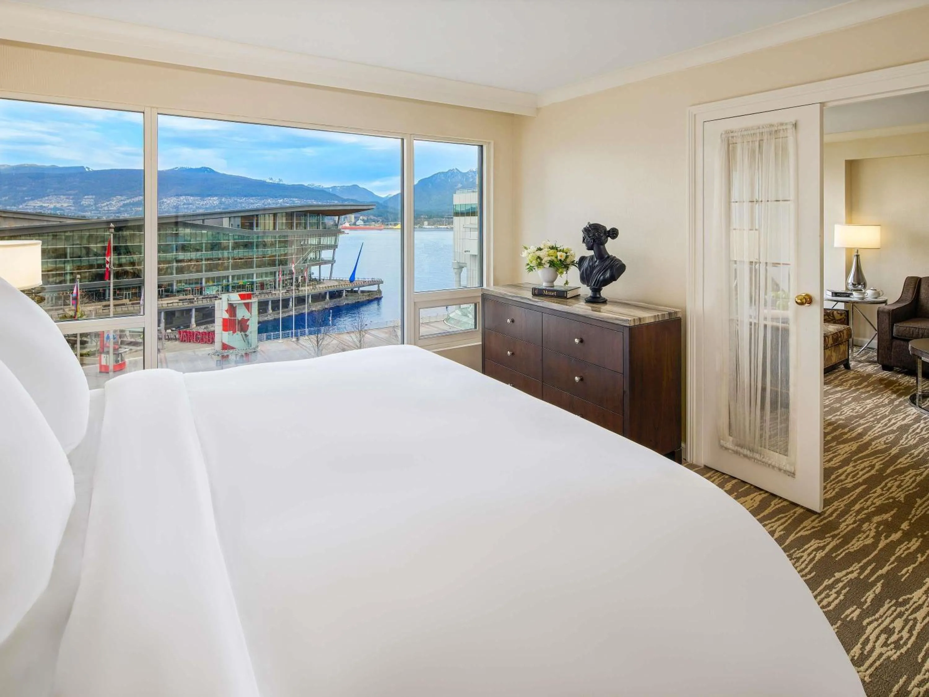 West Coast Suite with King Bed in Fairmont Waterfront
