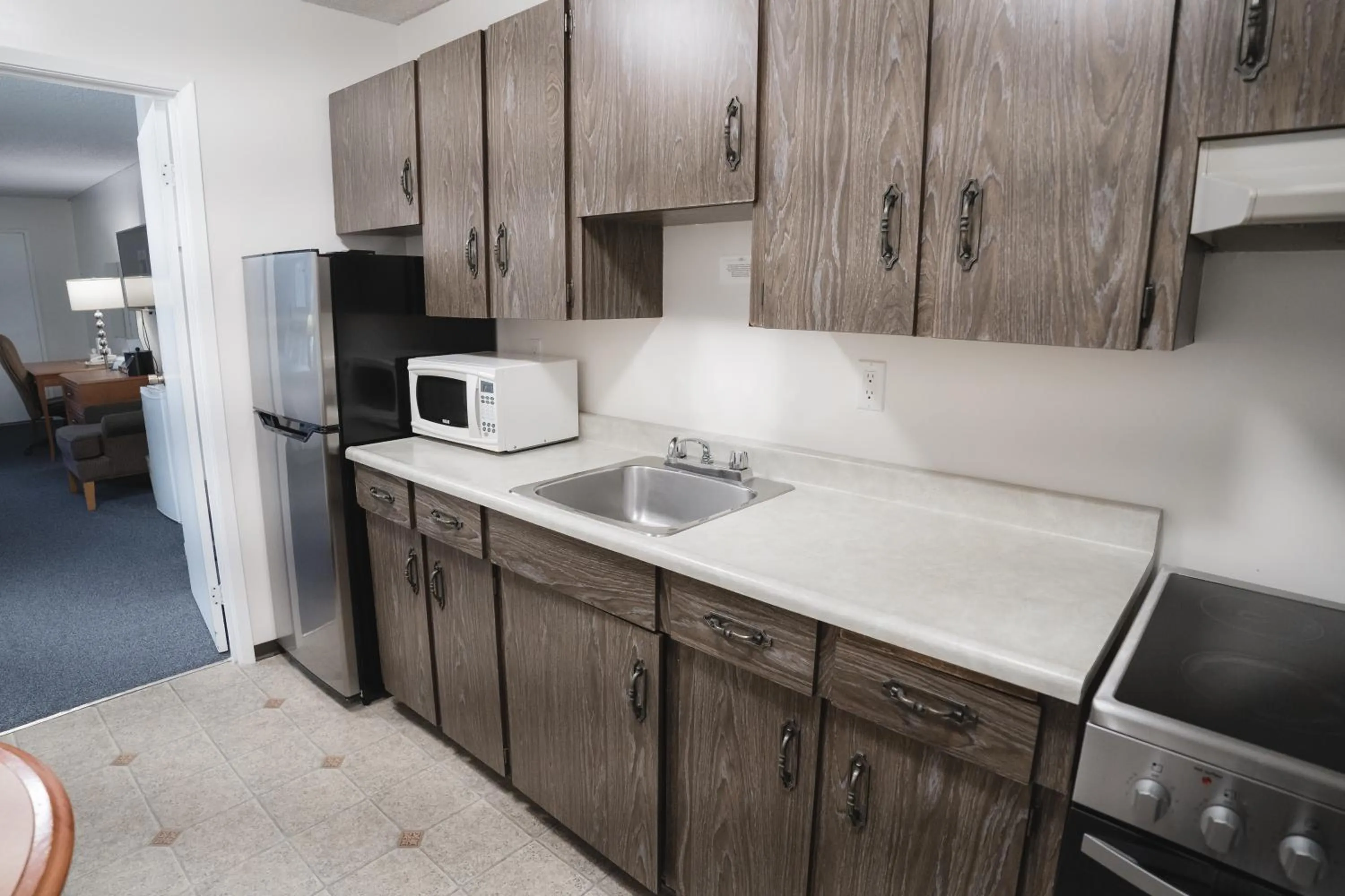 Superior 2 Queen with optional kitchen in Robin Hood Inn and Suites