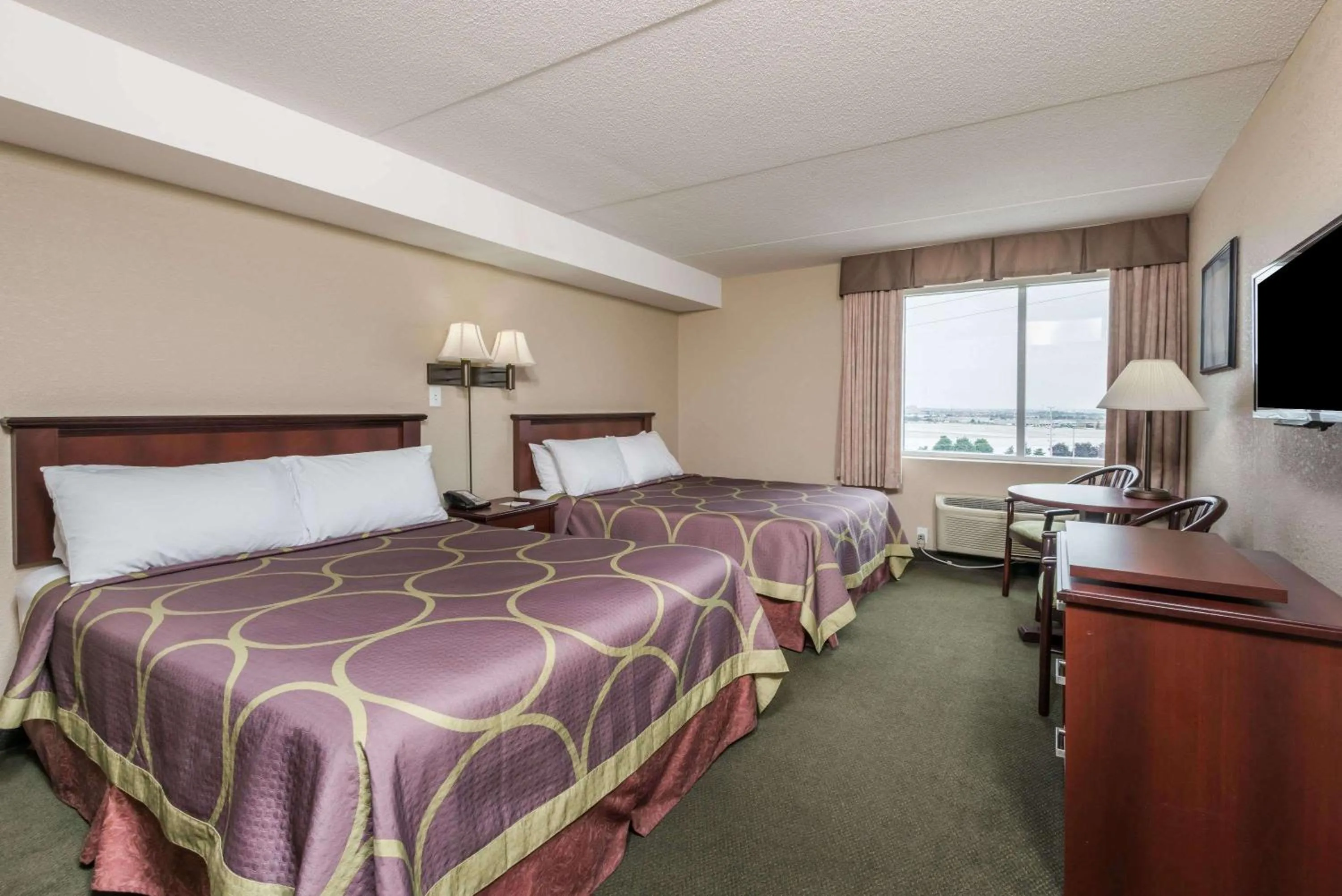 Queen Room with Two Queen Beds - Non-Smoking in Super 8 by Wyndham Mississauga