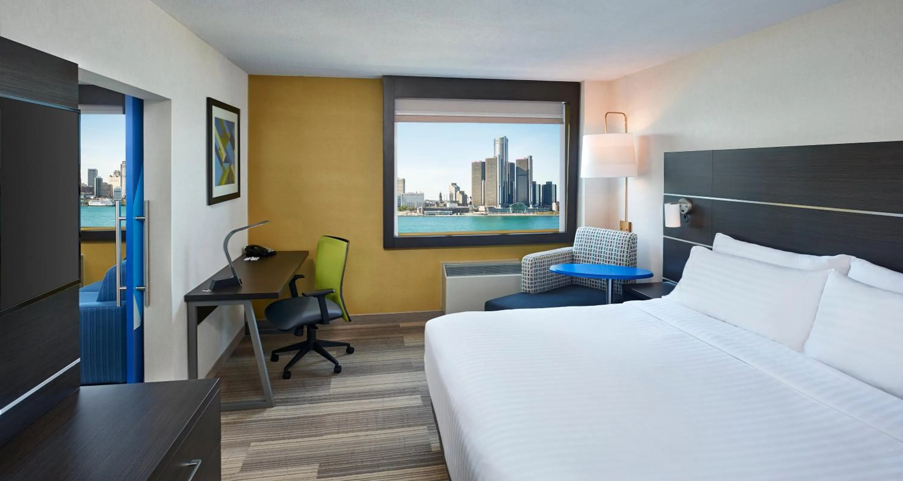 One-Bedroom Suite with River View - High Floor in Holiday Inn Express Windsor Waterfront by IHG