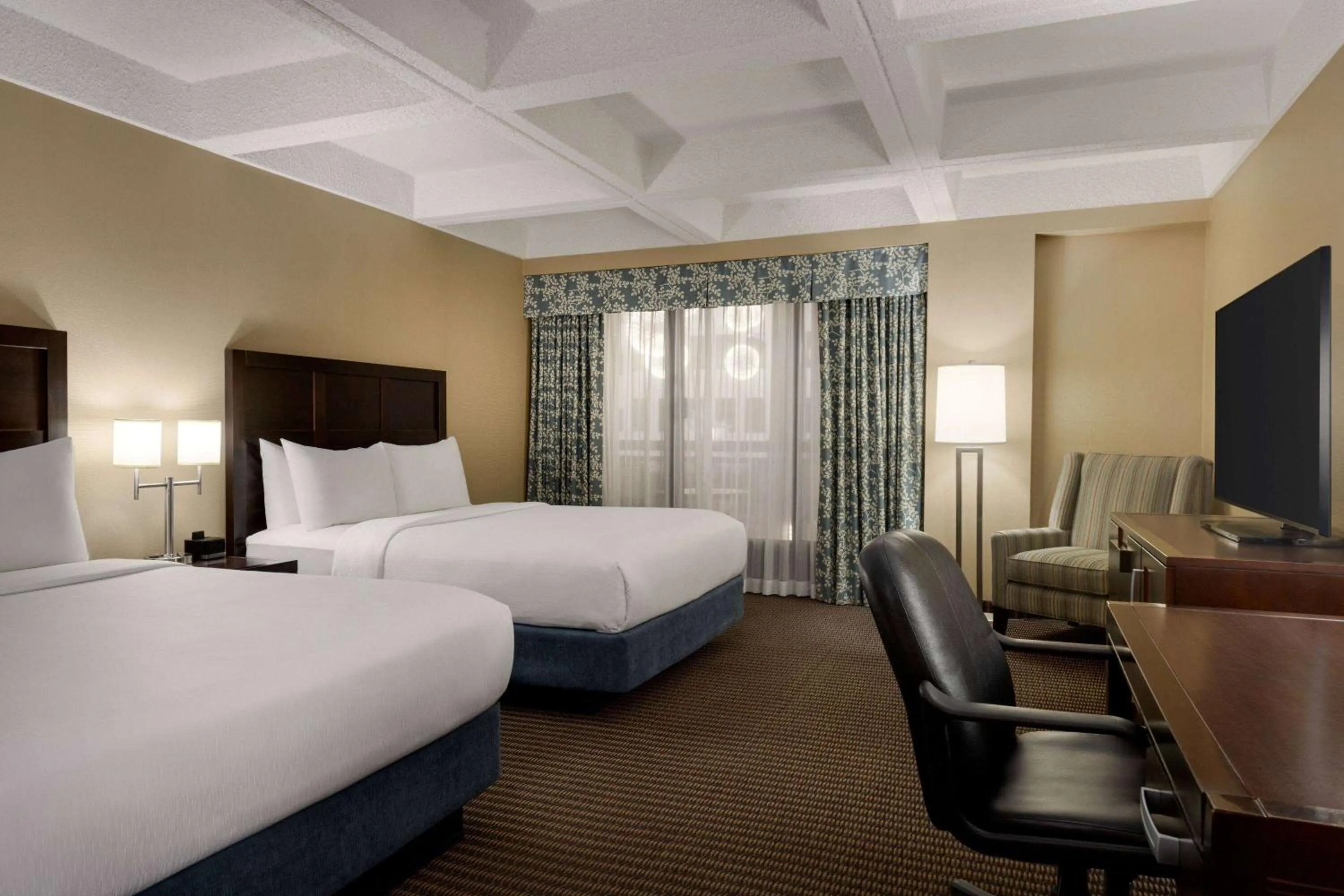 Queen Room with Two Queen Beds - Non-Smoking in Wyndham Edmonton Hotel and Conference Centre