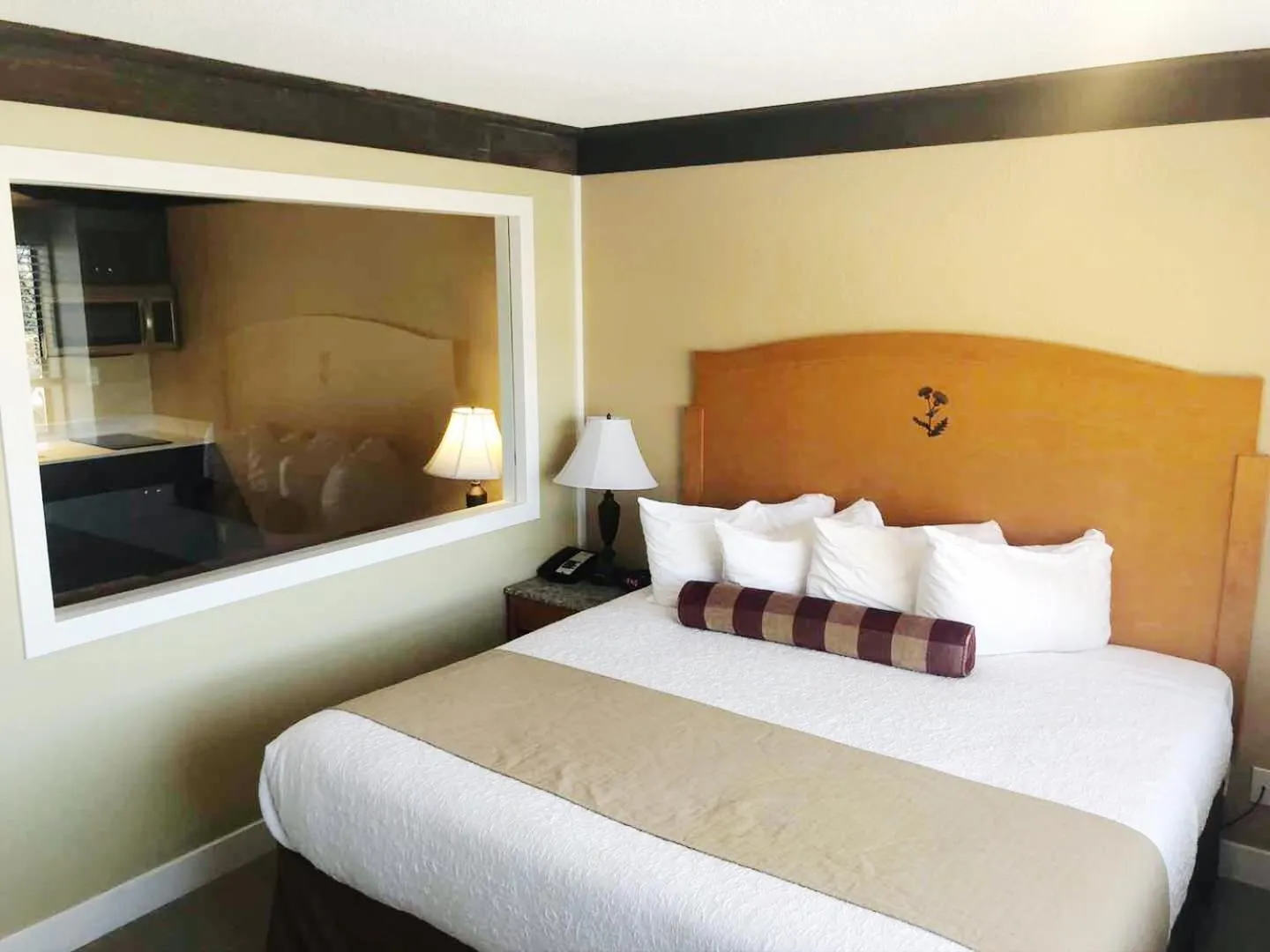 Queen Family Suite -  Non-Smoking in Abercorn Hotel, Trademark Collection by Wyndham