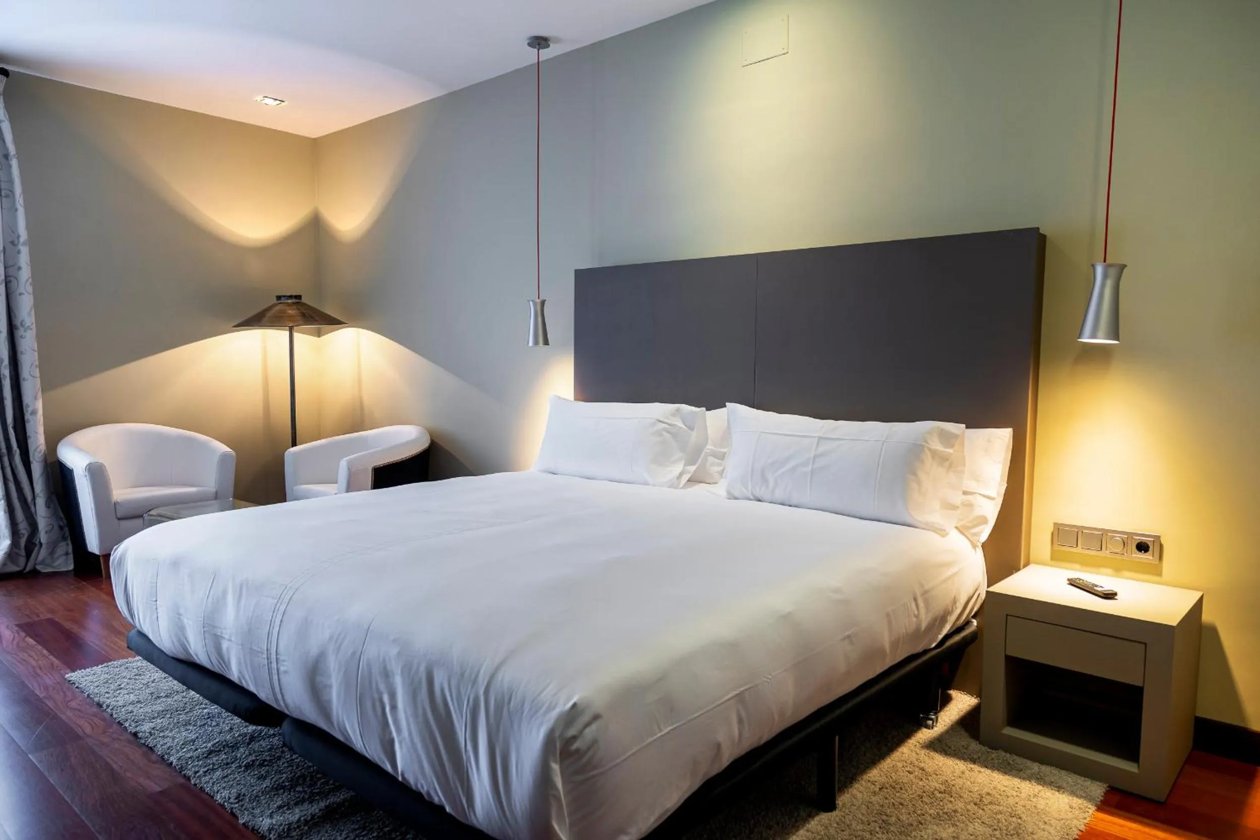 Superior Double Room in Hotel AR Isabel de Farnesio