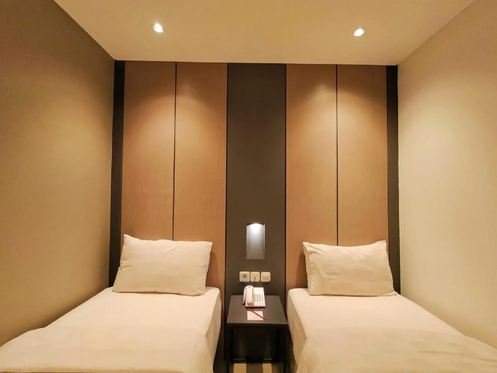 Twin Room in Hayo Hotel Palembang