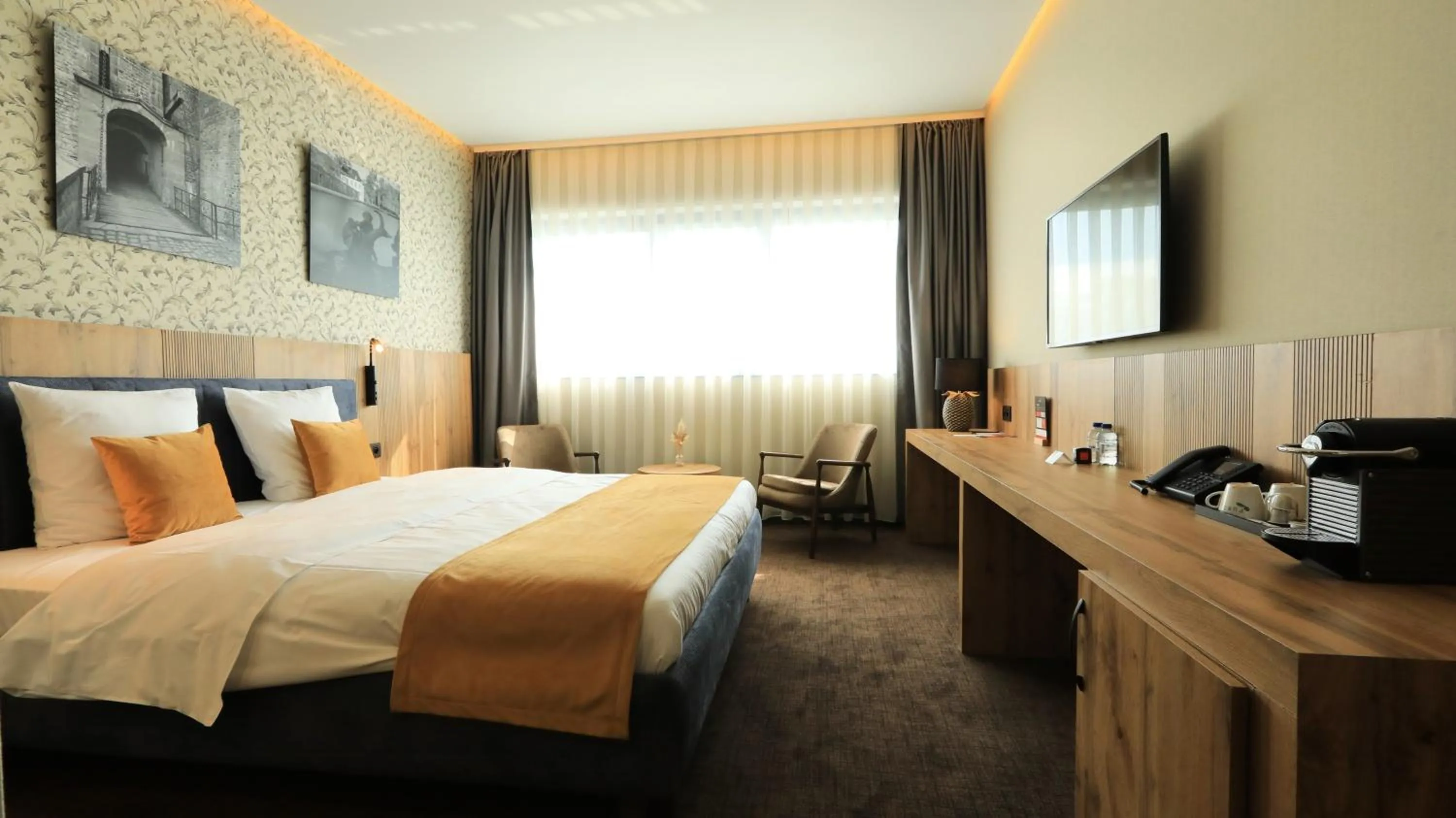 Standard King Room in Hotel Le 830 Namur