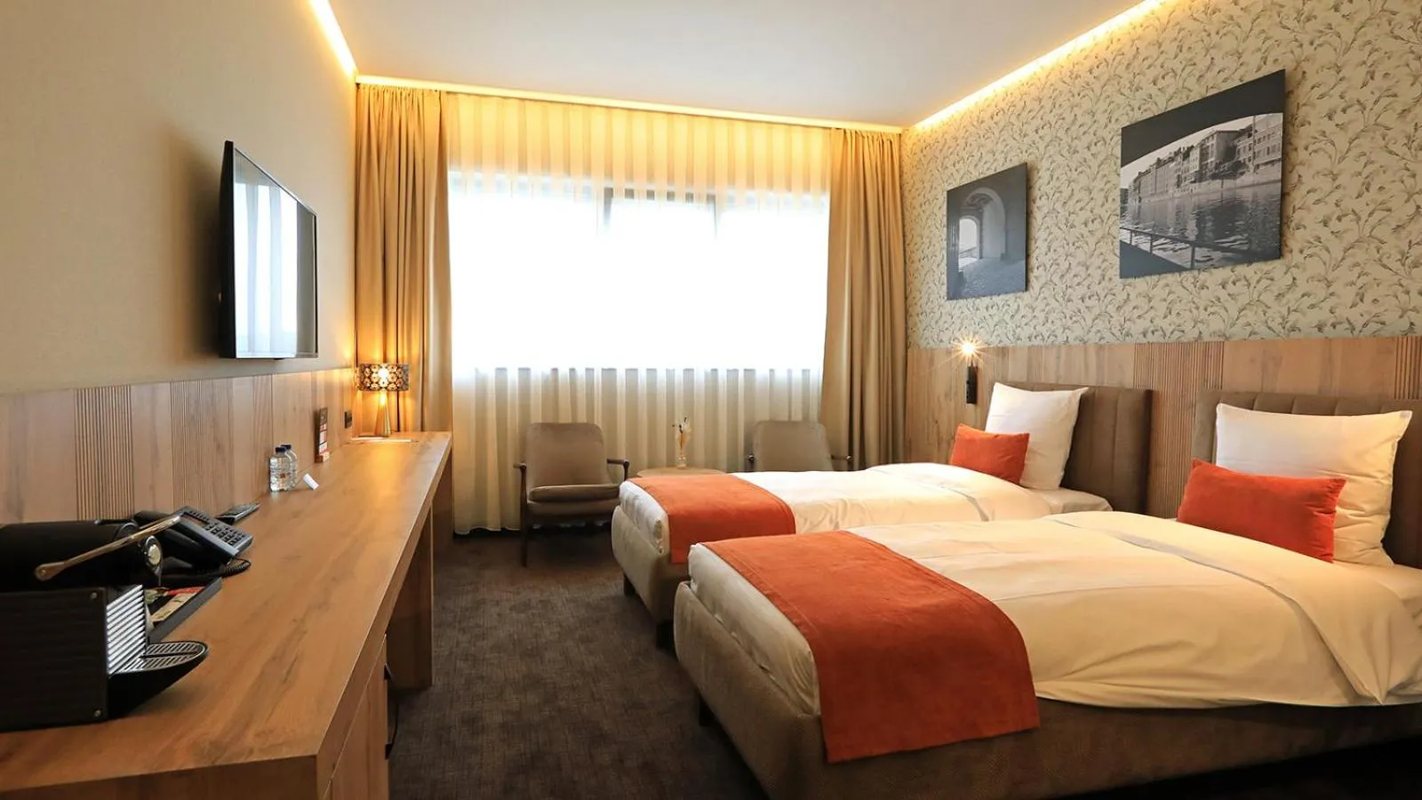 Standard Twin Room in Hotel Le 830 Namur