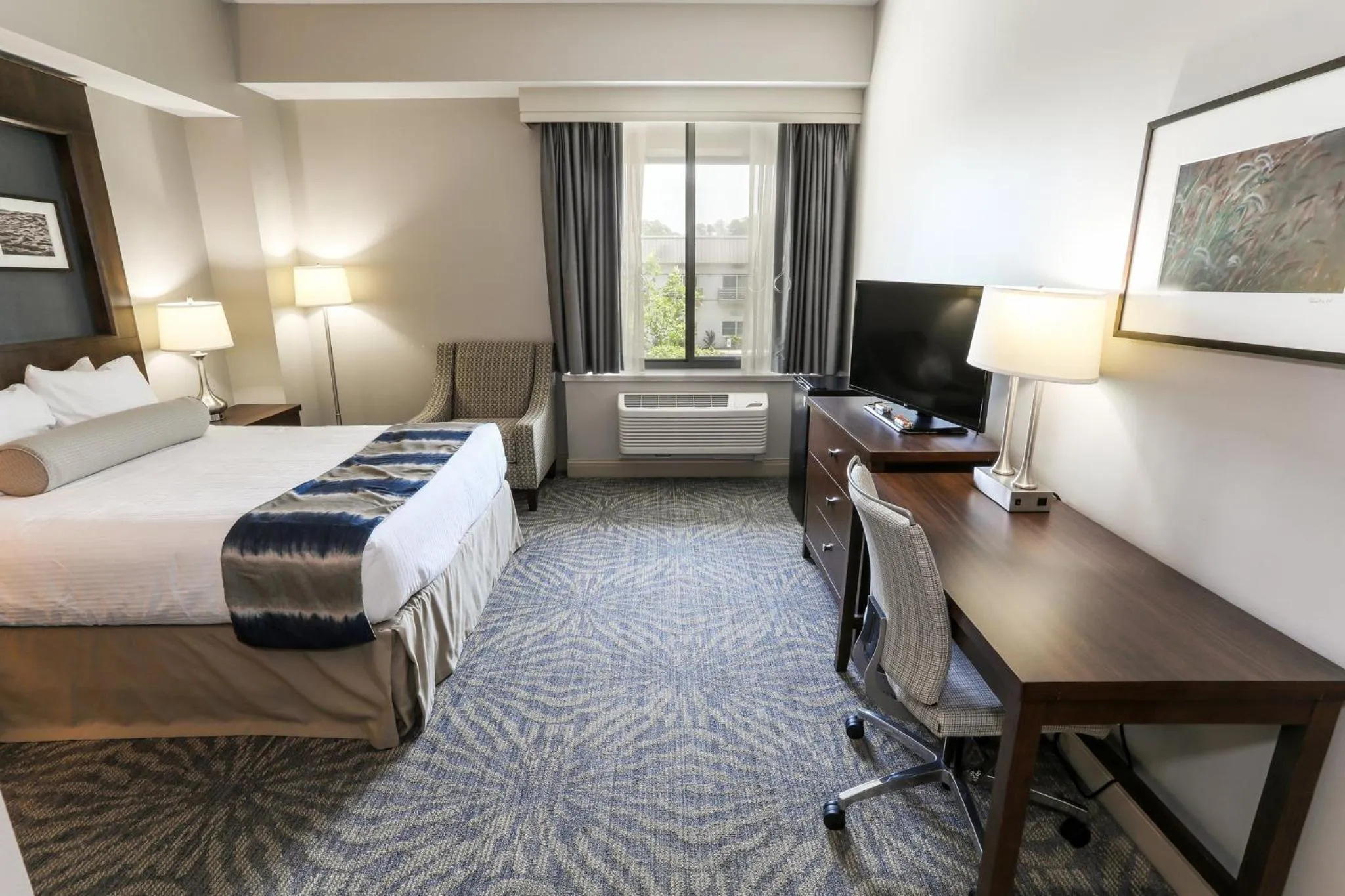 Standard Queen Room in Liberty Mountain Resort