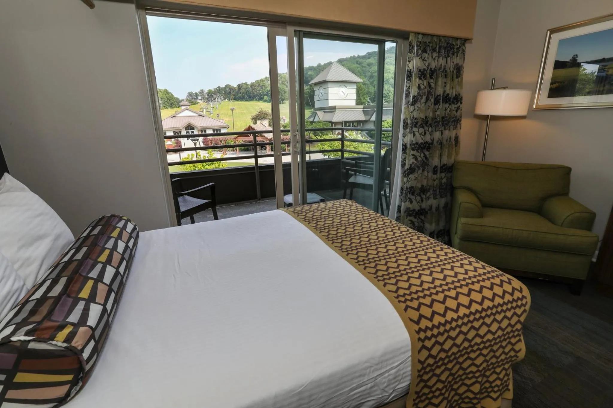 King Room with Mountain View in Liberty Mountain Resort