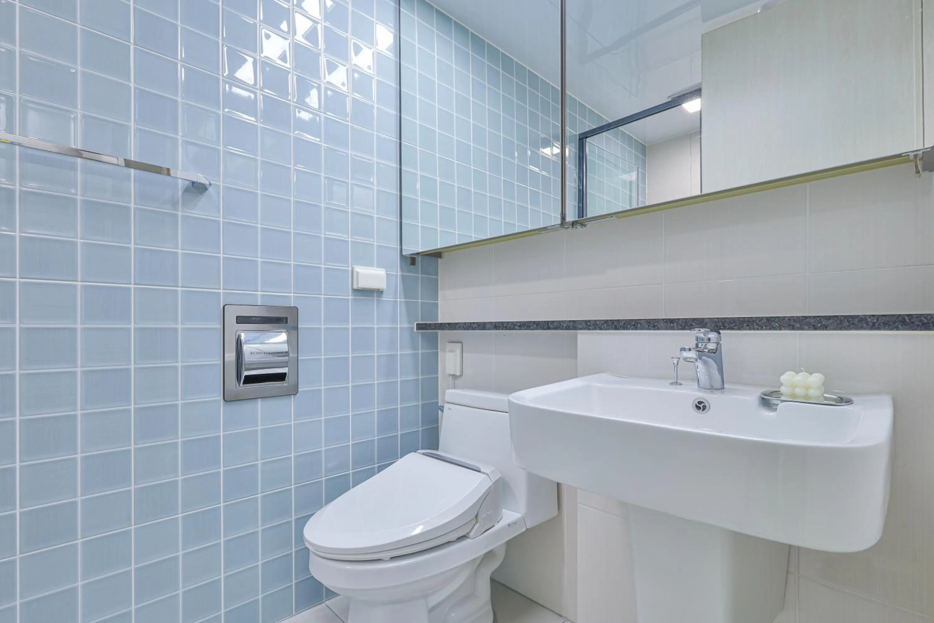 Superior Double Room in Landmark Stay in Songdo