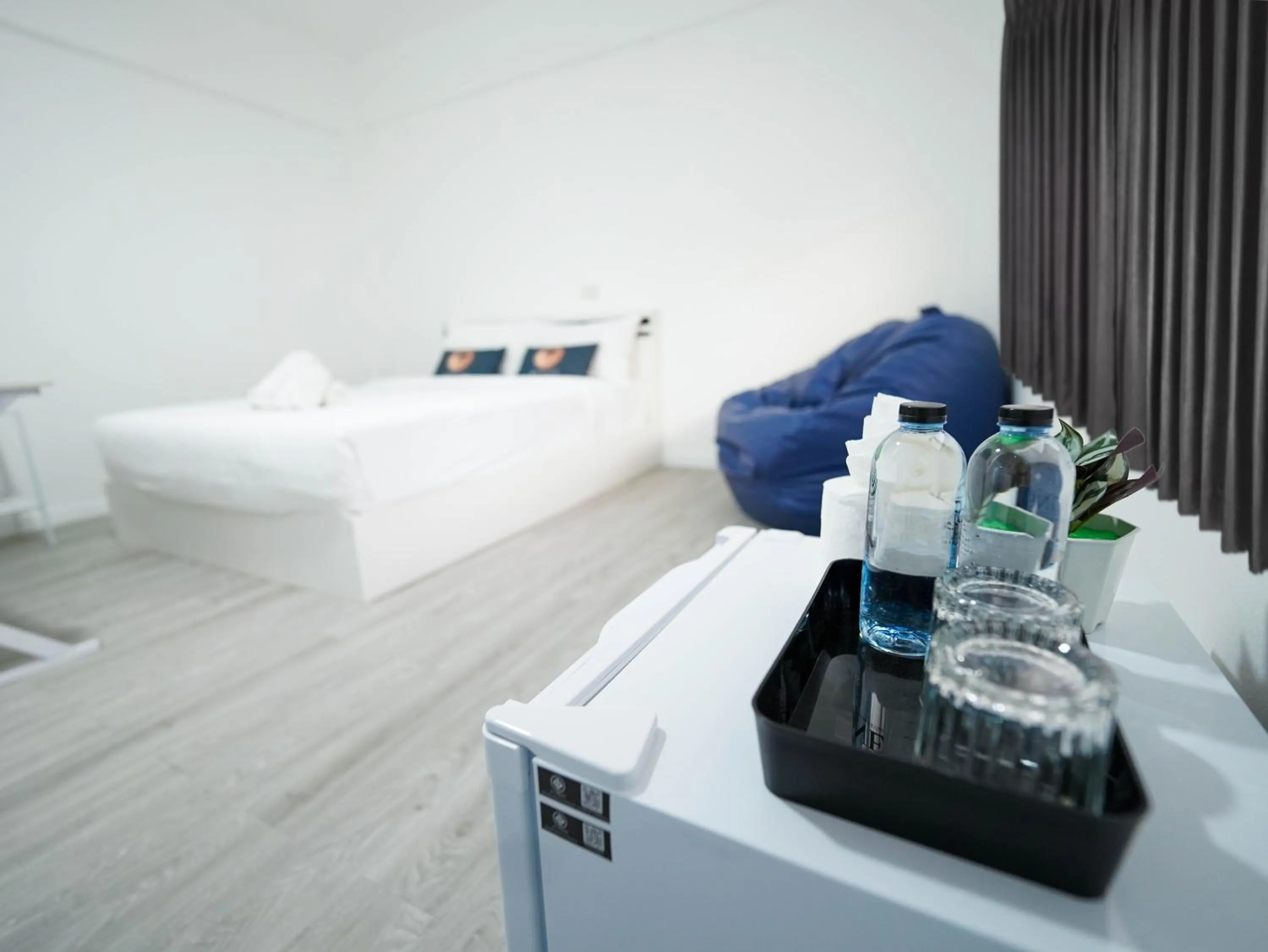 Superior Queen Room in RoomQuest North Pattaya Light Collection