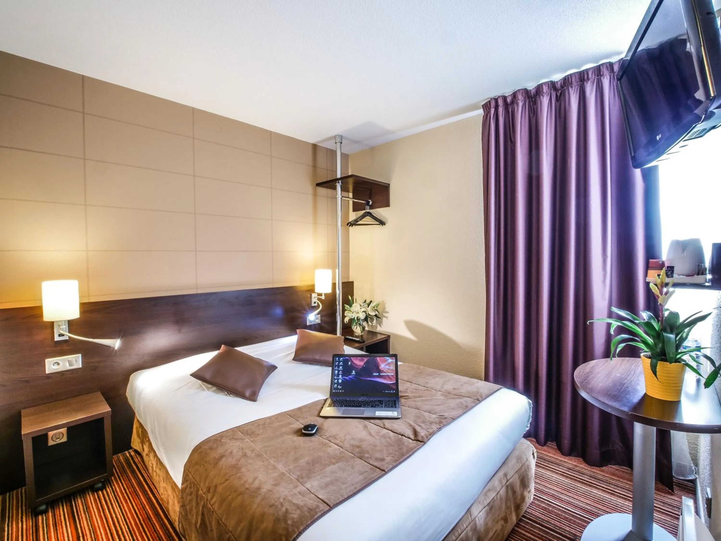 Hôtel Inn Design & Restaurant Alençon