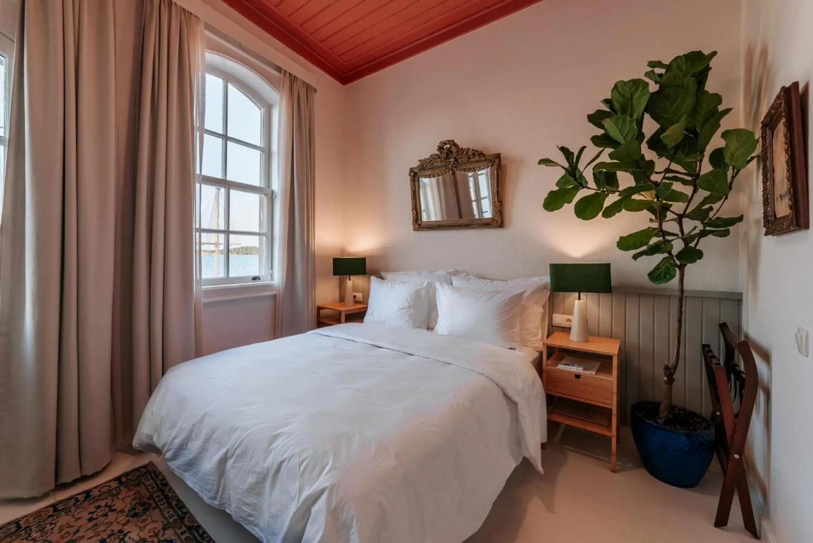 Deluxe Double Room with Balcony in Gümrük Urla