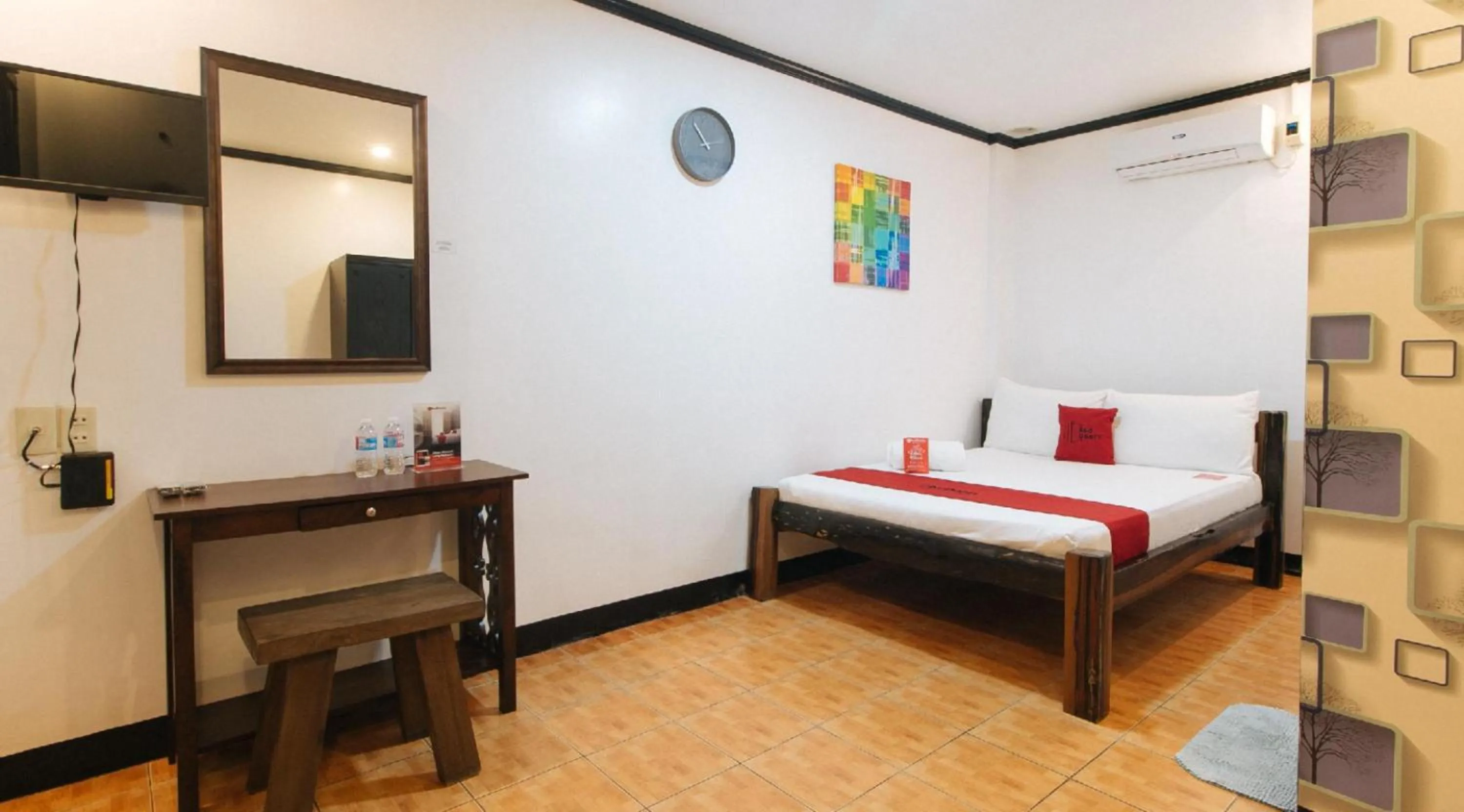 Budget Double Room - single occupancy in RedDoorz at La Sefa Hotel and Resort Atimonan