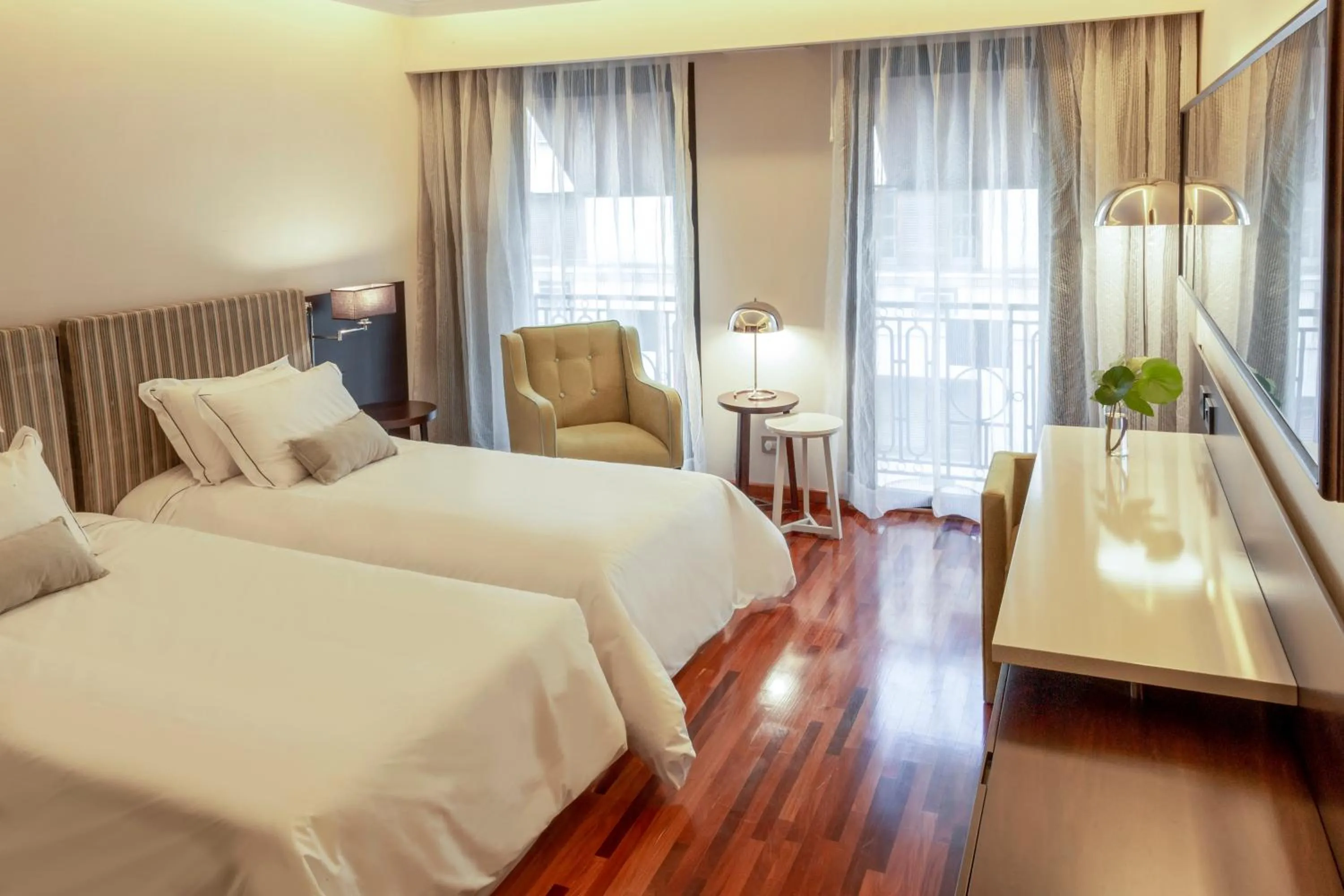 Superior Twin Room - Non-Smoking in Esplendor by Wyndham Buenos Aires Tango