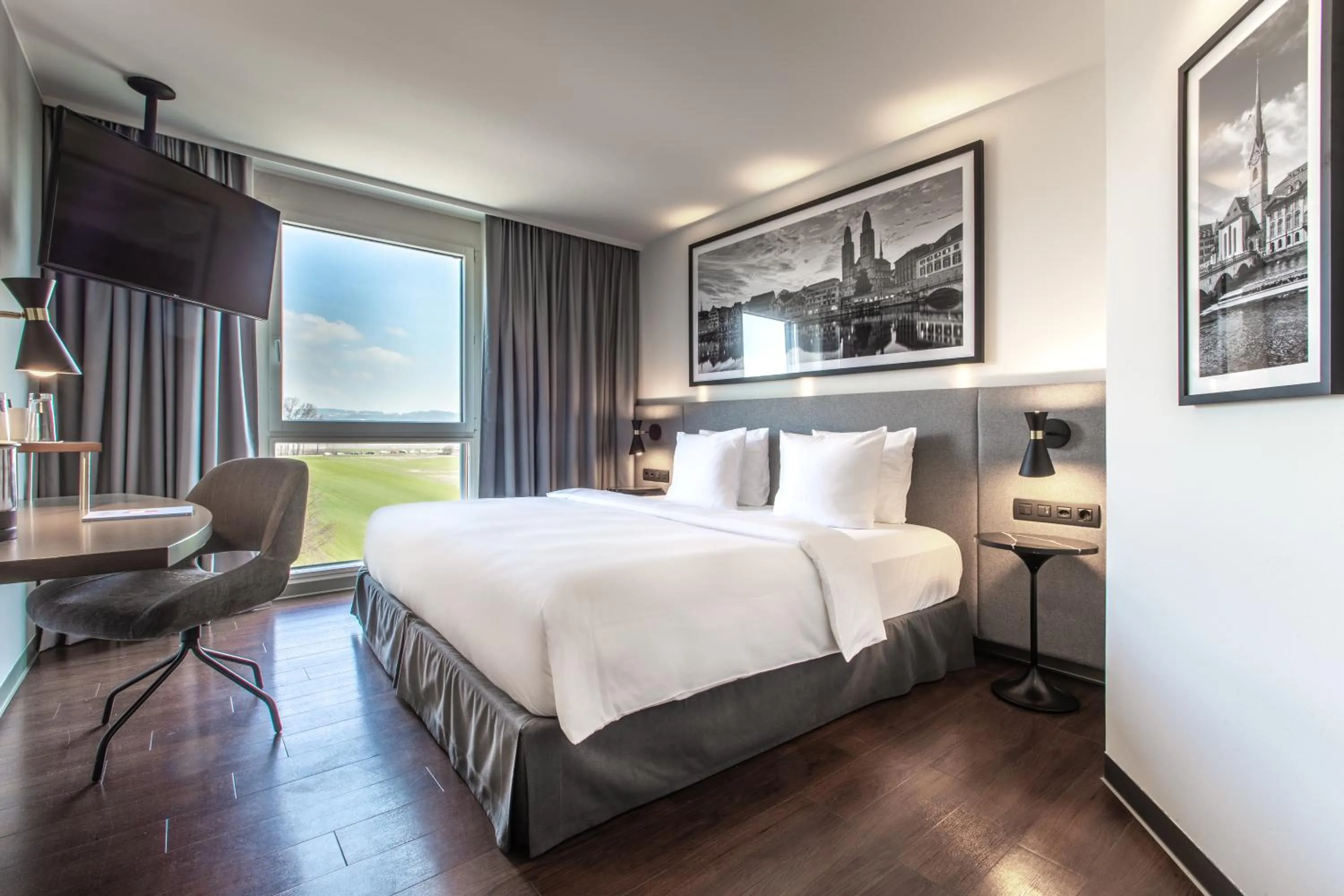Family Room with Airport View in Radisson Hotel Zurich Airport