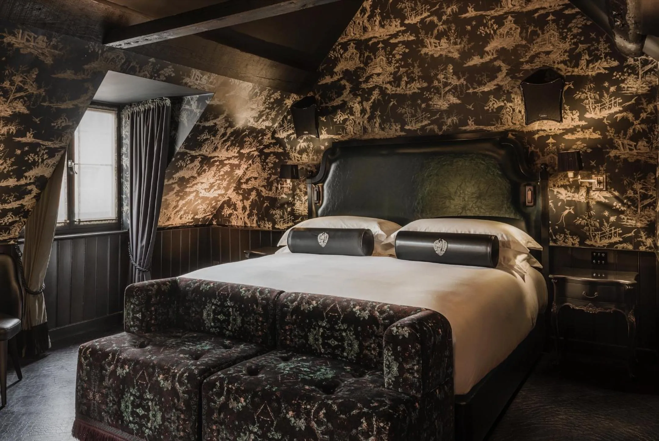 Deluxe Apartment in Chateau Denmark London