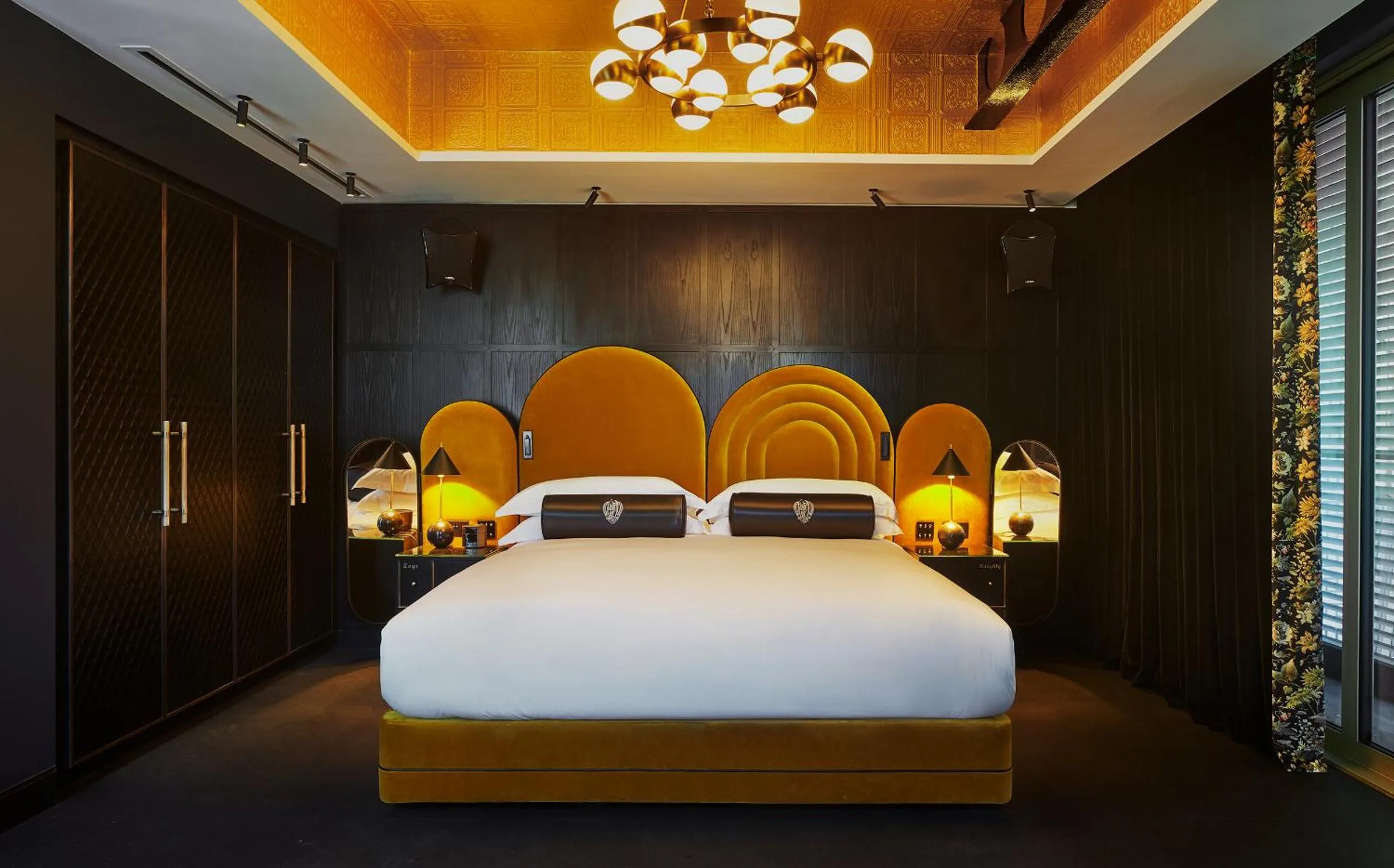 Deluxe Room in Chateau Denmark London