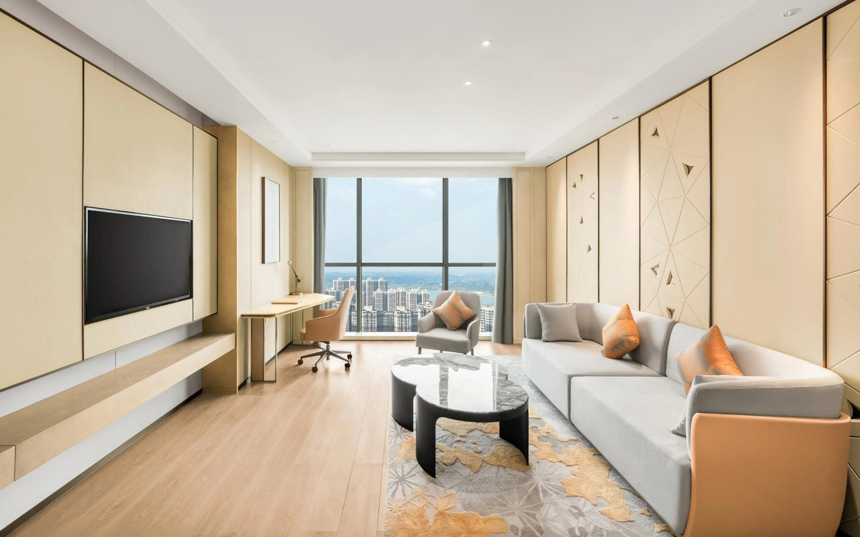One-Bedroom Suite in Crowne Plaza Changsha Development Zone by IHG