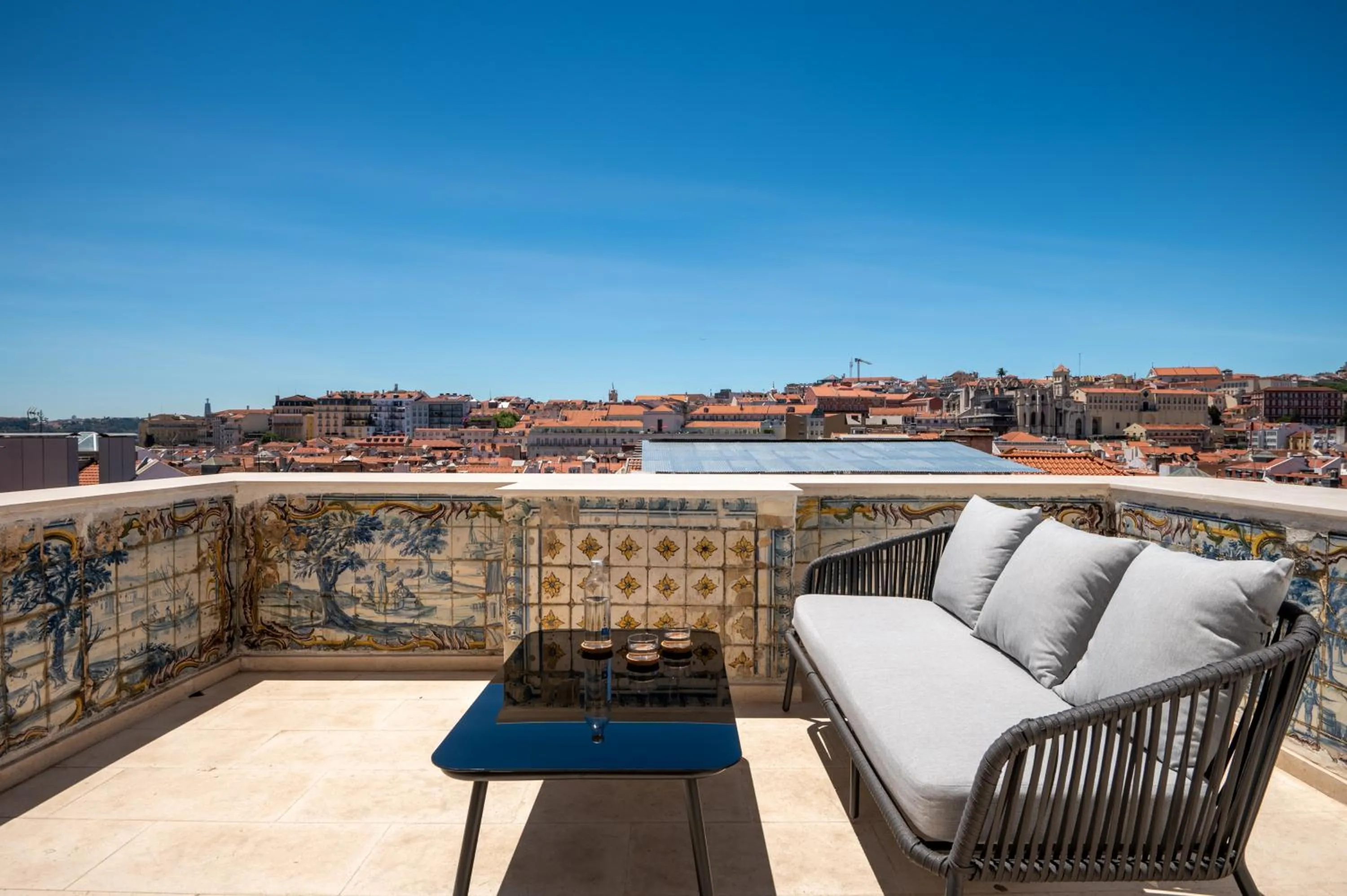 Deluxe Double Room with Balcony in Memoria Lisboa FLH Hotels