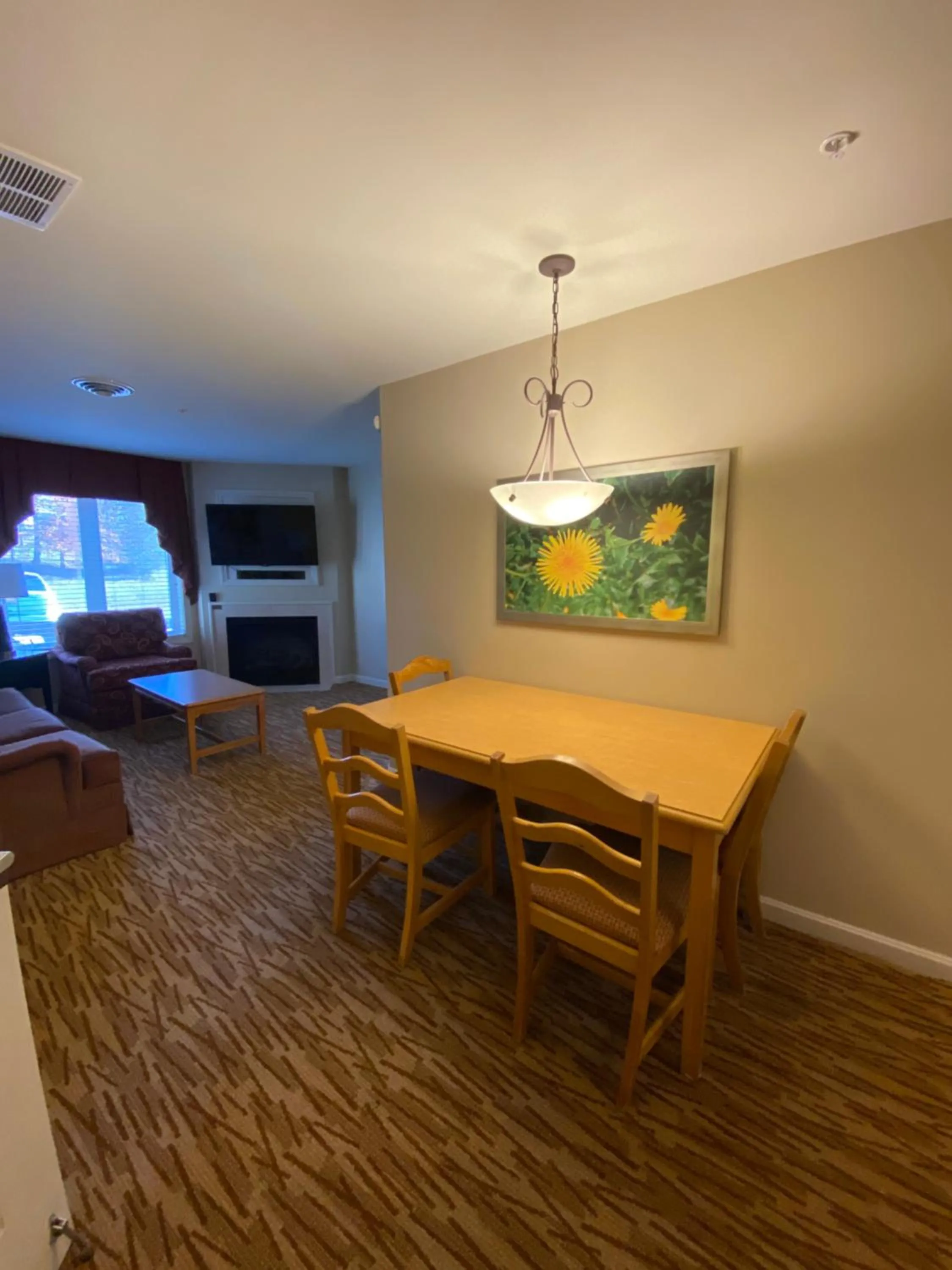 Superior One Bedroom in Vacation Village in the Berkshires