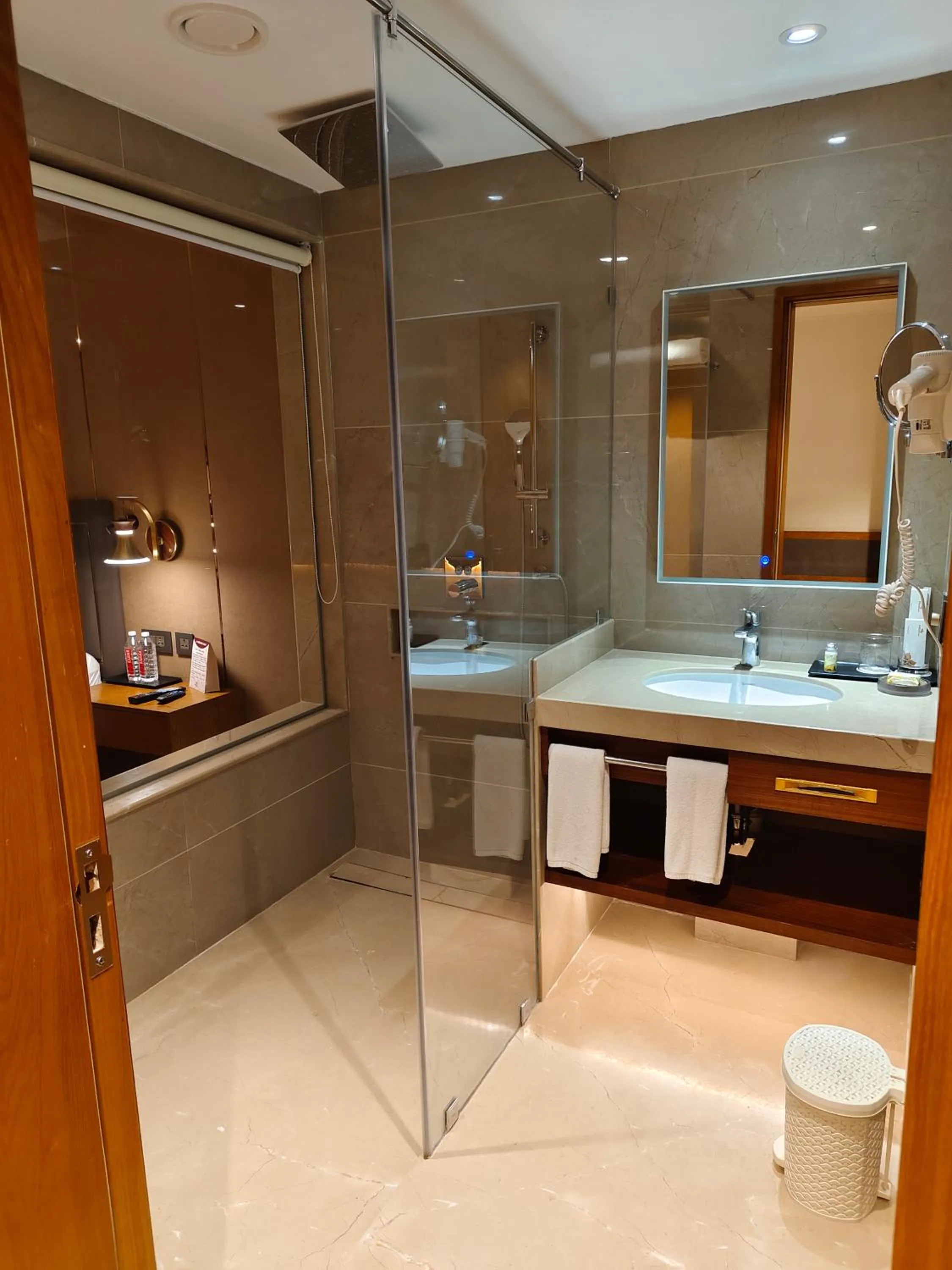 Premium Suite Room in Pride Hotel Udaipur