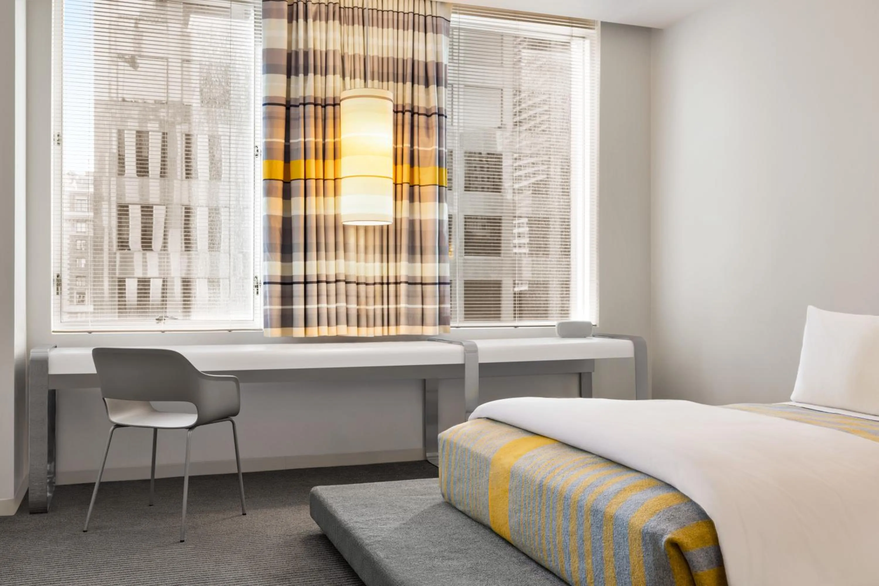 Superior Queen Room in The Delphi Downtown LA