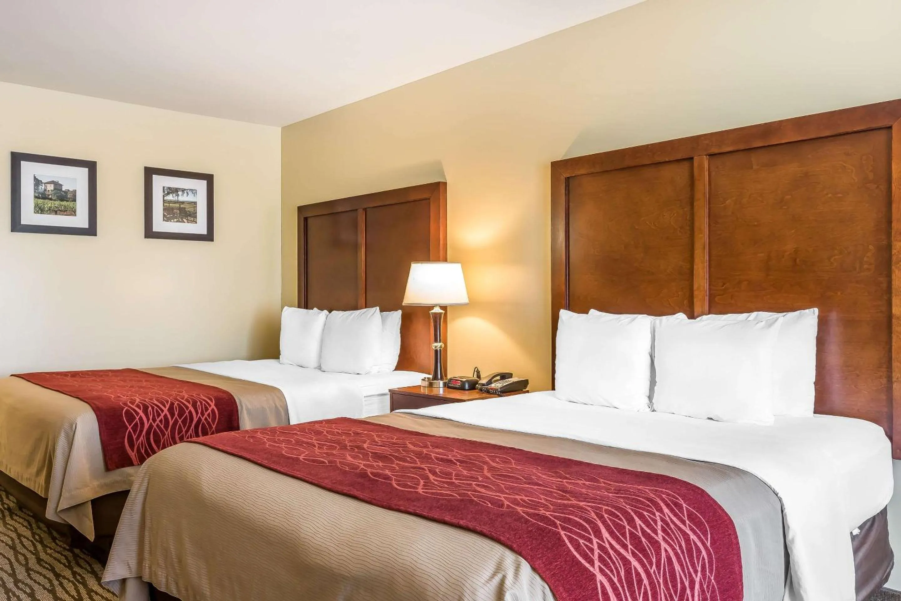 Queen Room with Two Queen Beds and Roll-In Shower - Accessible/Non-Smoking in Comfort Inn Pomona near Fairplex