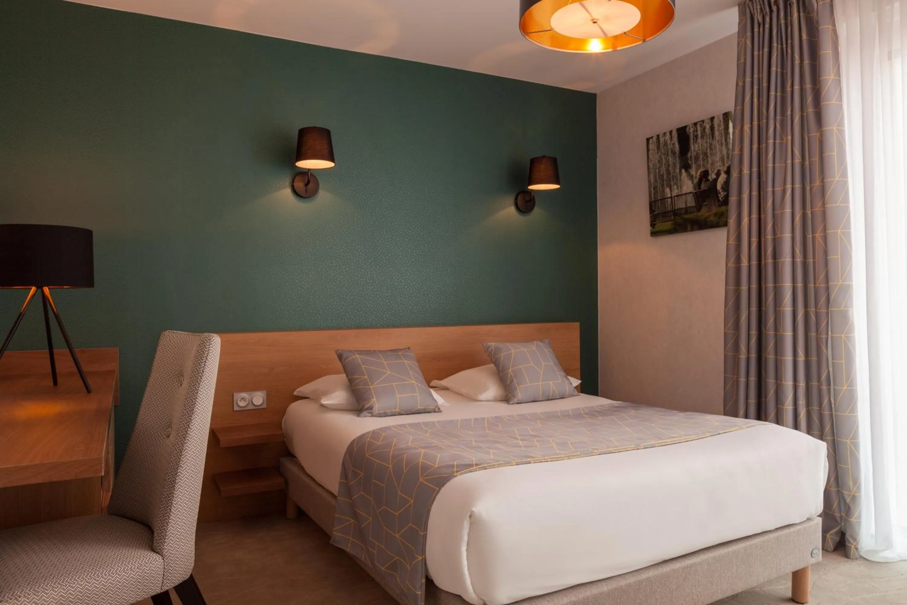 Classic Double Room - single occupancy - Double Bed in The Originals City, Hôtel Les Thermes de l'Avenue, Dax