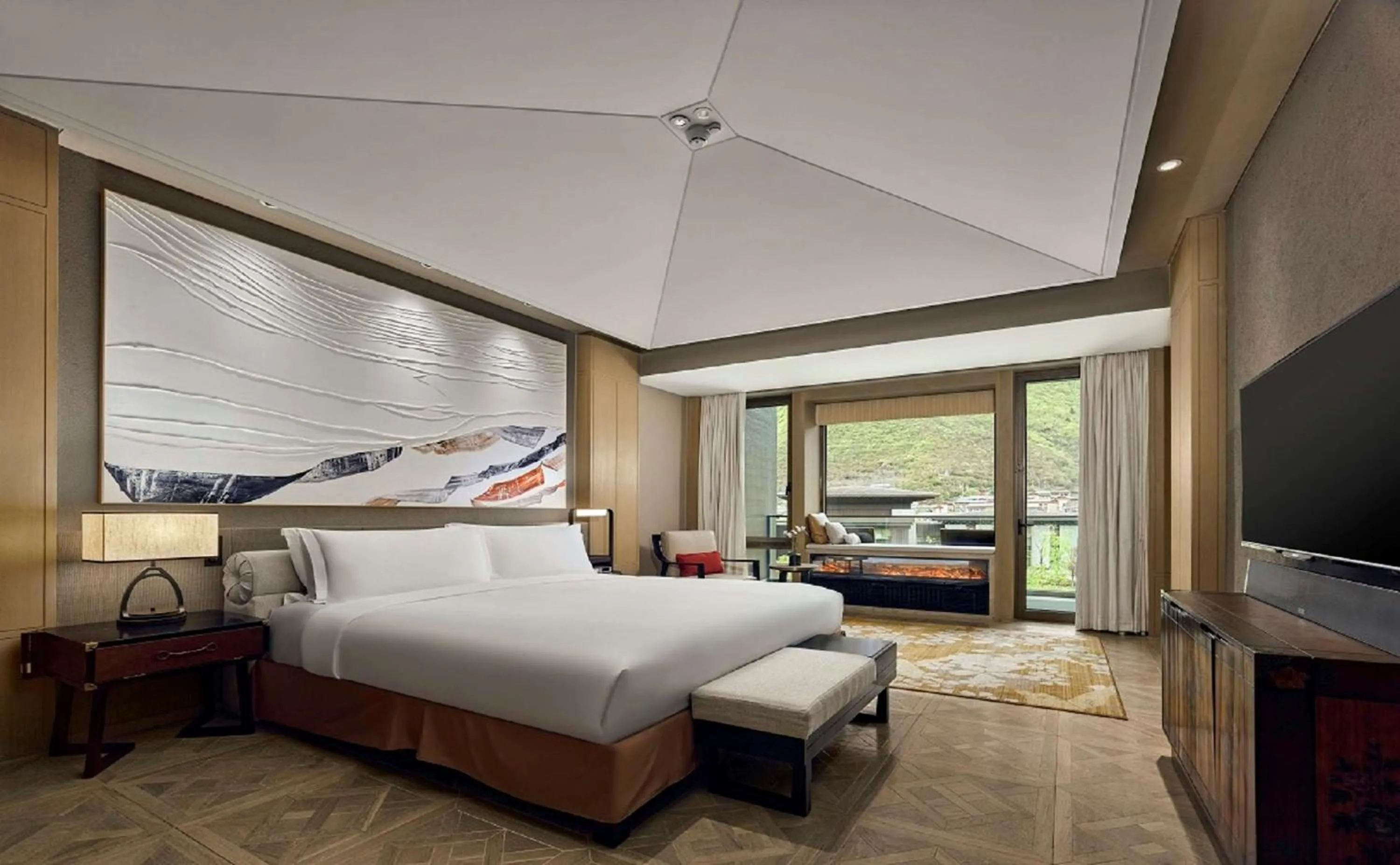 Deluxe King Suite with Lake View in Conrad Jiuzhaigou