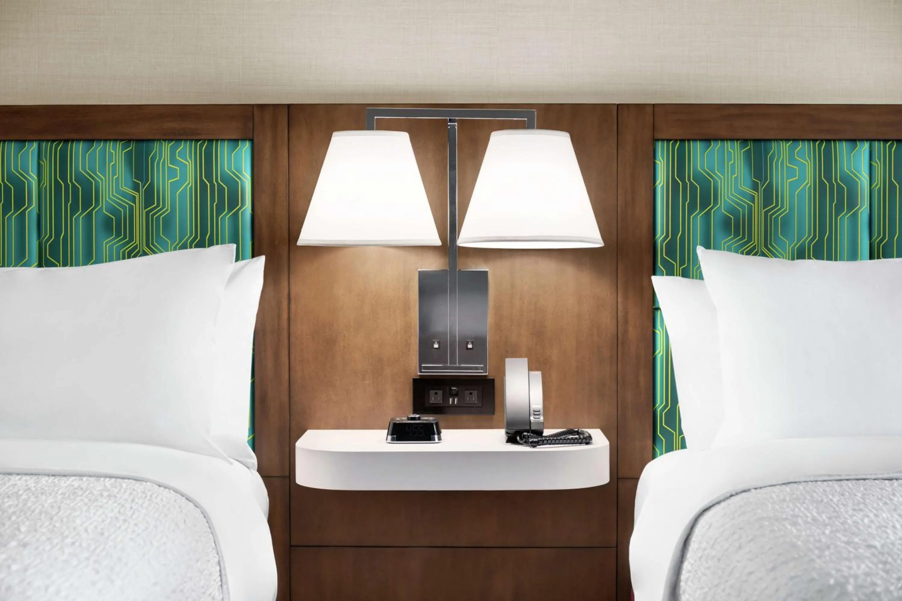 Queen Room with Two Queen Beds and Bath Tub - Mobility Accessible/Non-Smoking in Hampton Inn & Suites Miami, Kendall, Executive Airport