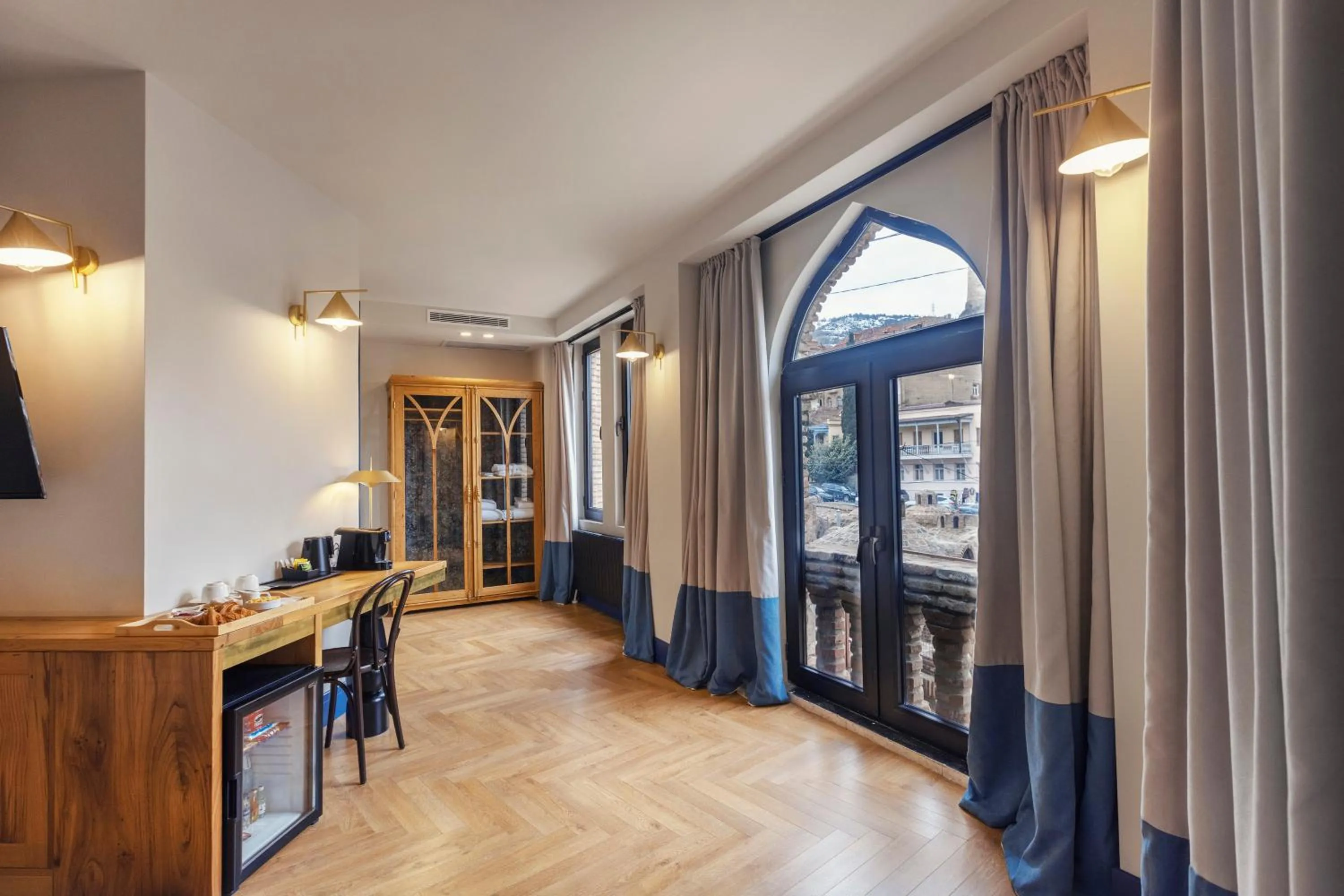 Superior King Room in Abanotubani Boutique hotel