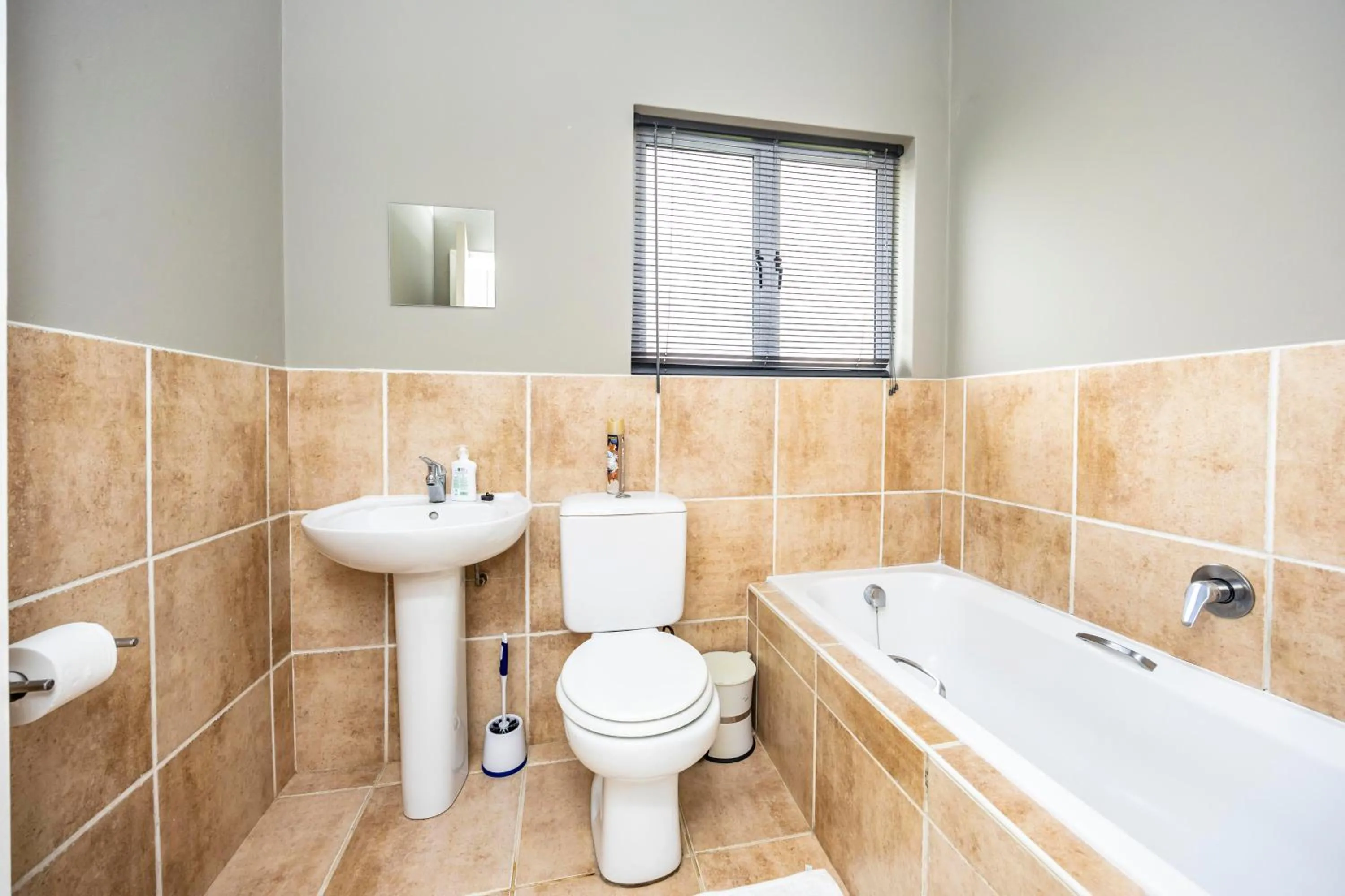 Superior Apartment in Modern Executive Unit