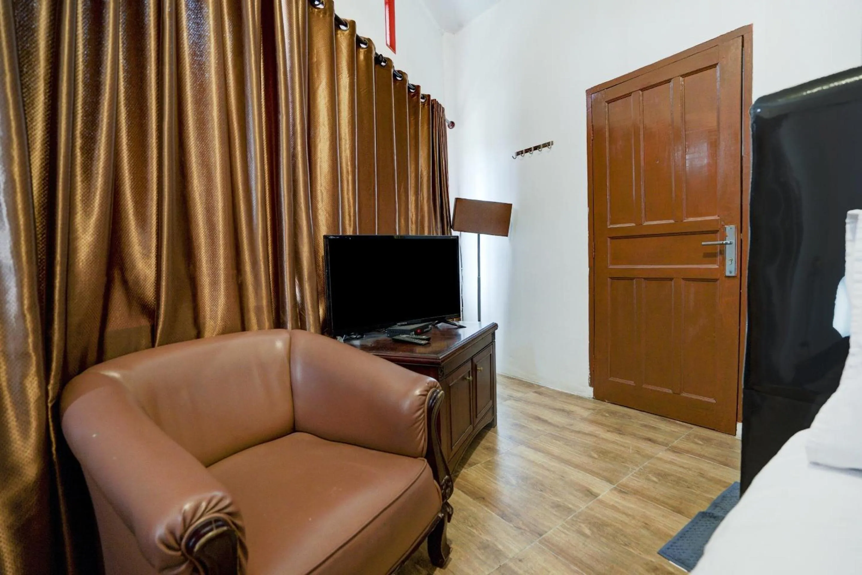 Deluxe Double Room in Hotel O Karisma Residence