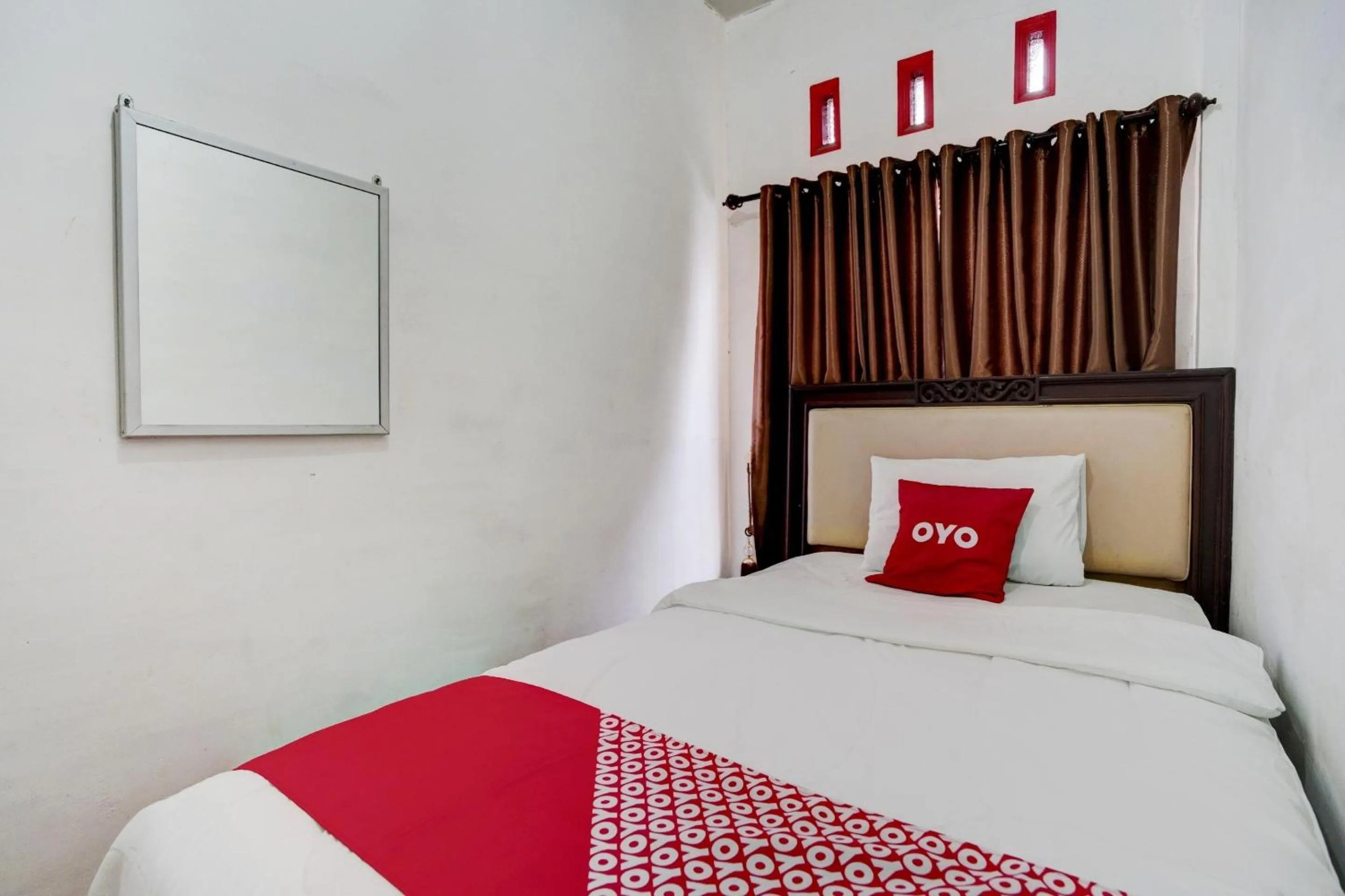 Single Room - single occupancy in Hotel O Karisma Residence