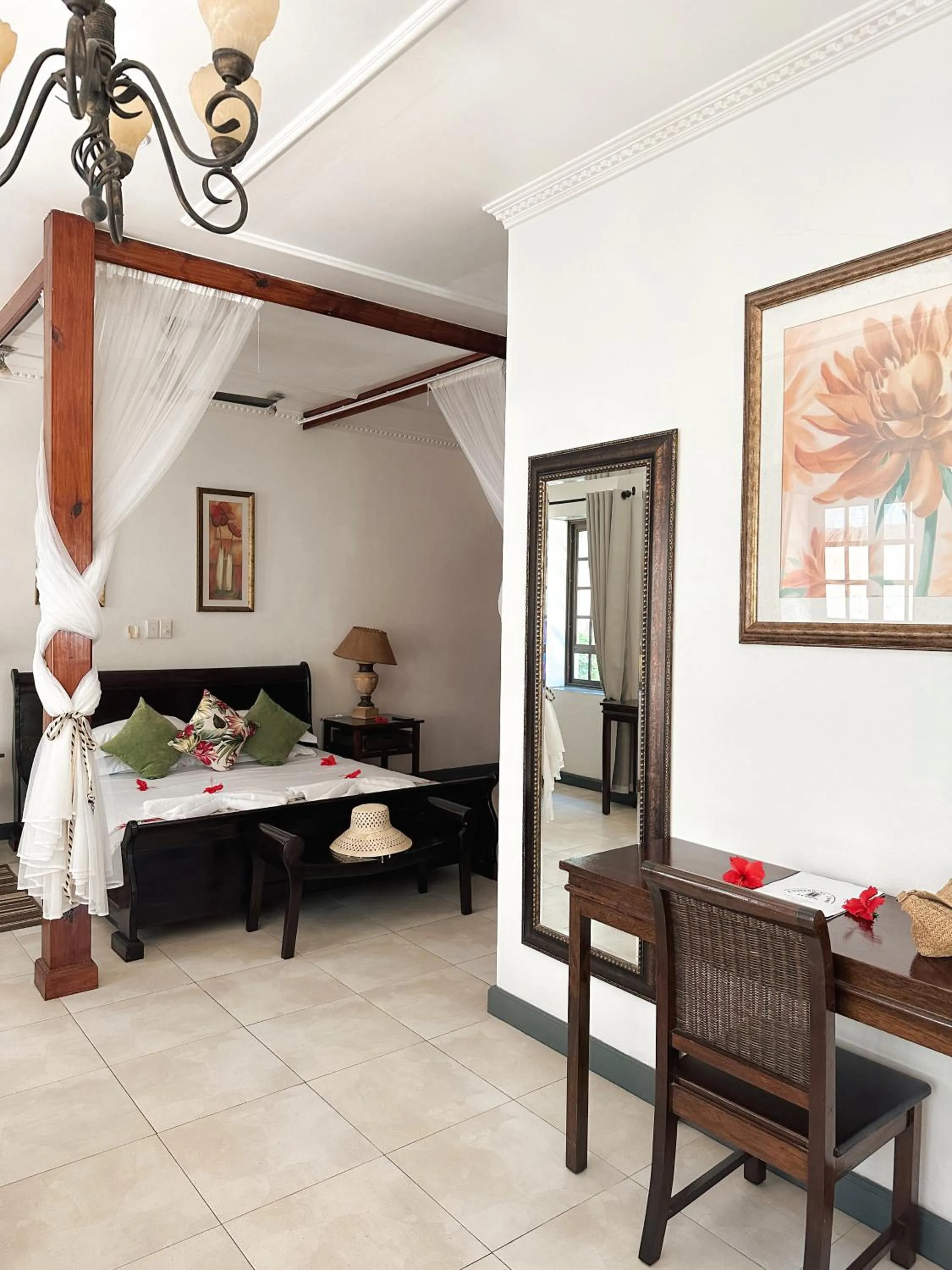 Deluxe Double Room in Hotel Chateau St Cloud