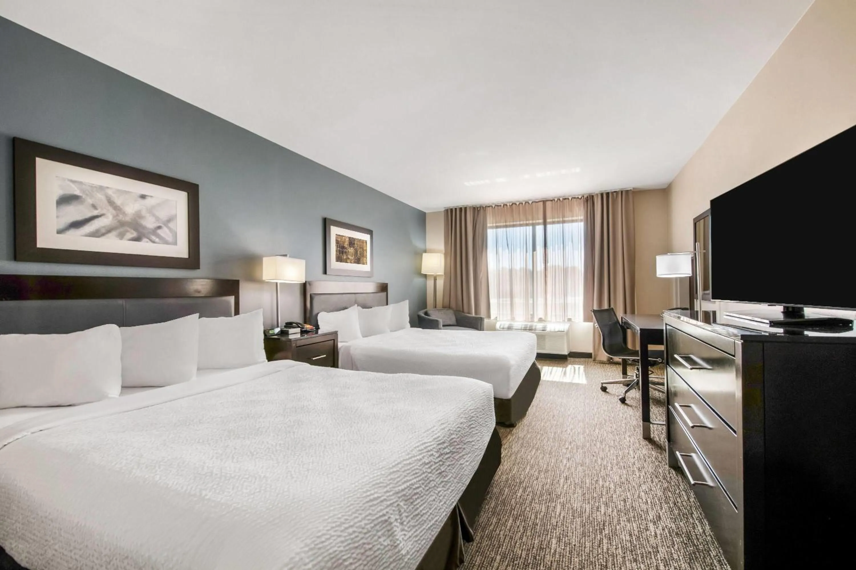 Deluxe Queen Room - Disability Access/Non-Smoking in Wingate Slidell New Orleans