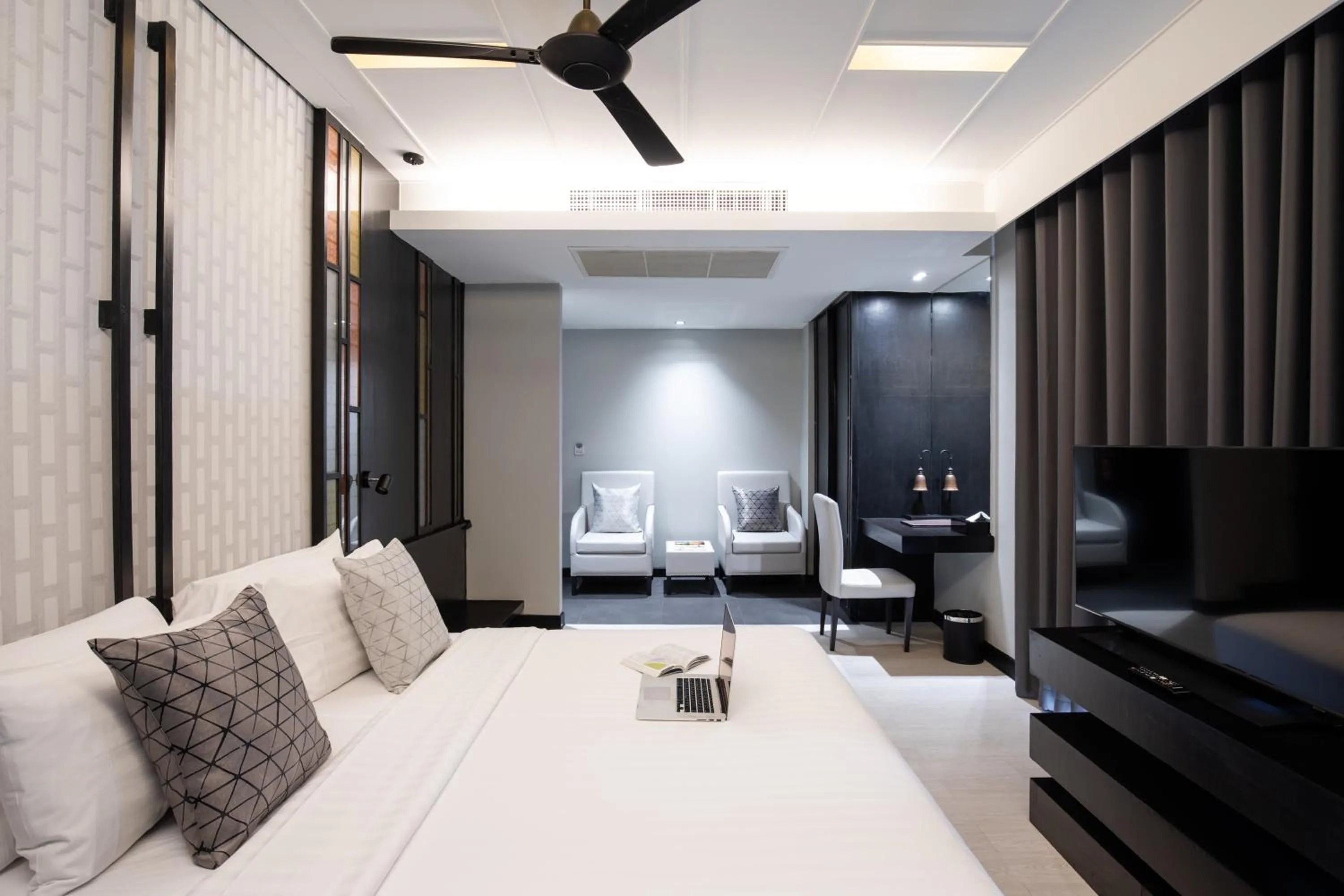 Deluxe Room in De Chai Oriental Nimman - SHA Plus