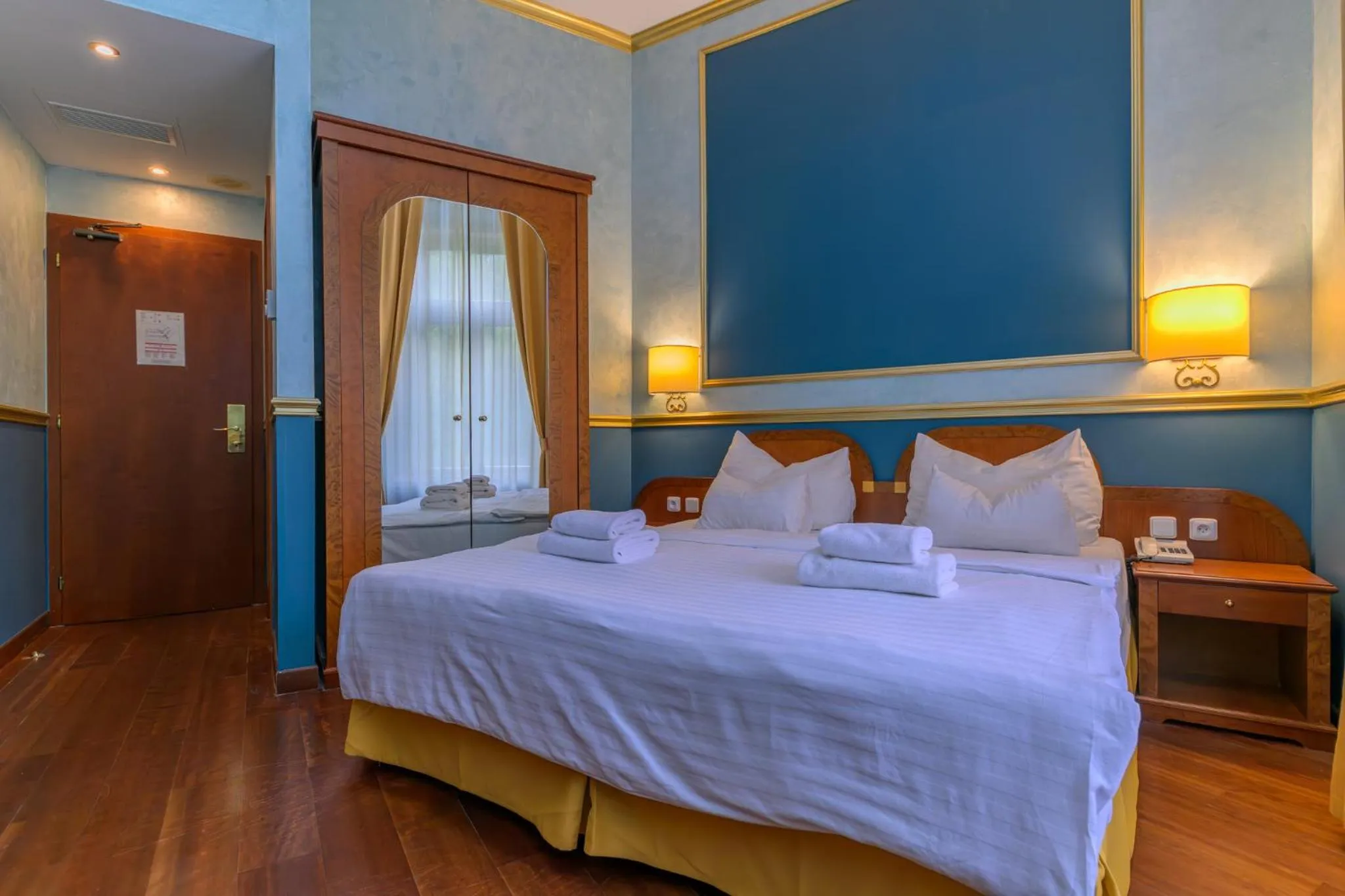 Superior Family Room with Balcony - Connected Rooms in Hotel Kinsky Fountain