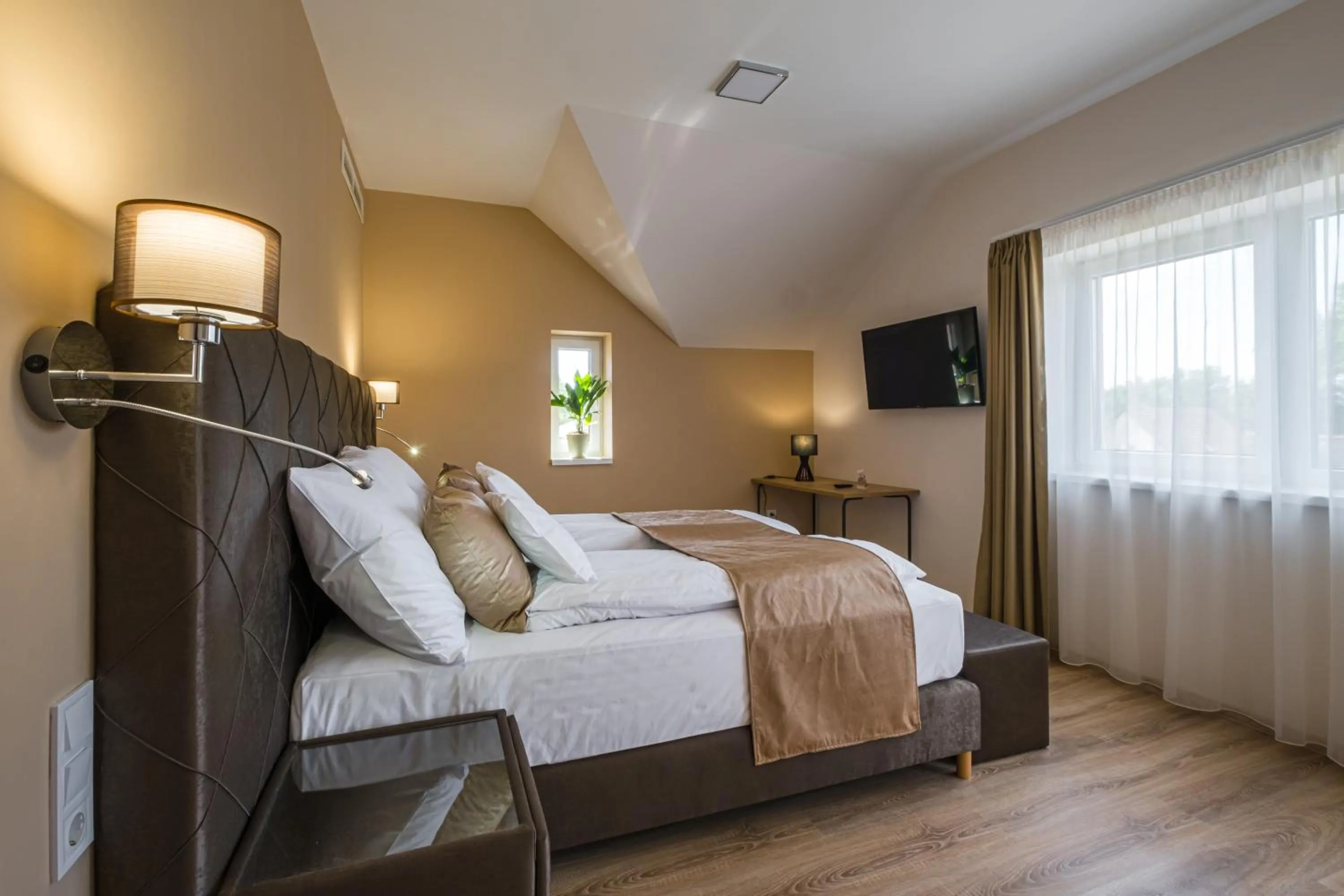 Superior Suite in Kistücsök Food & Room