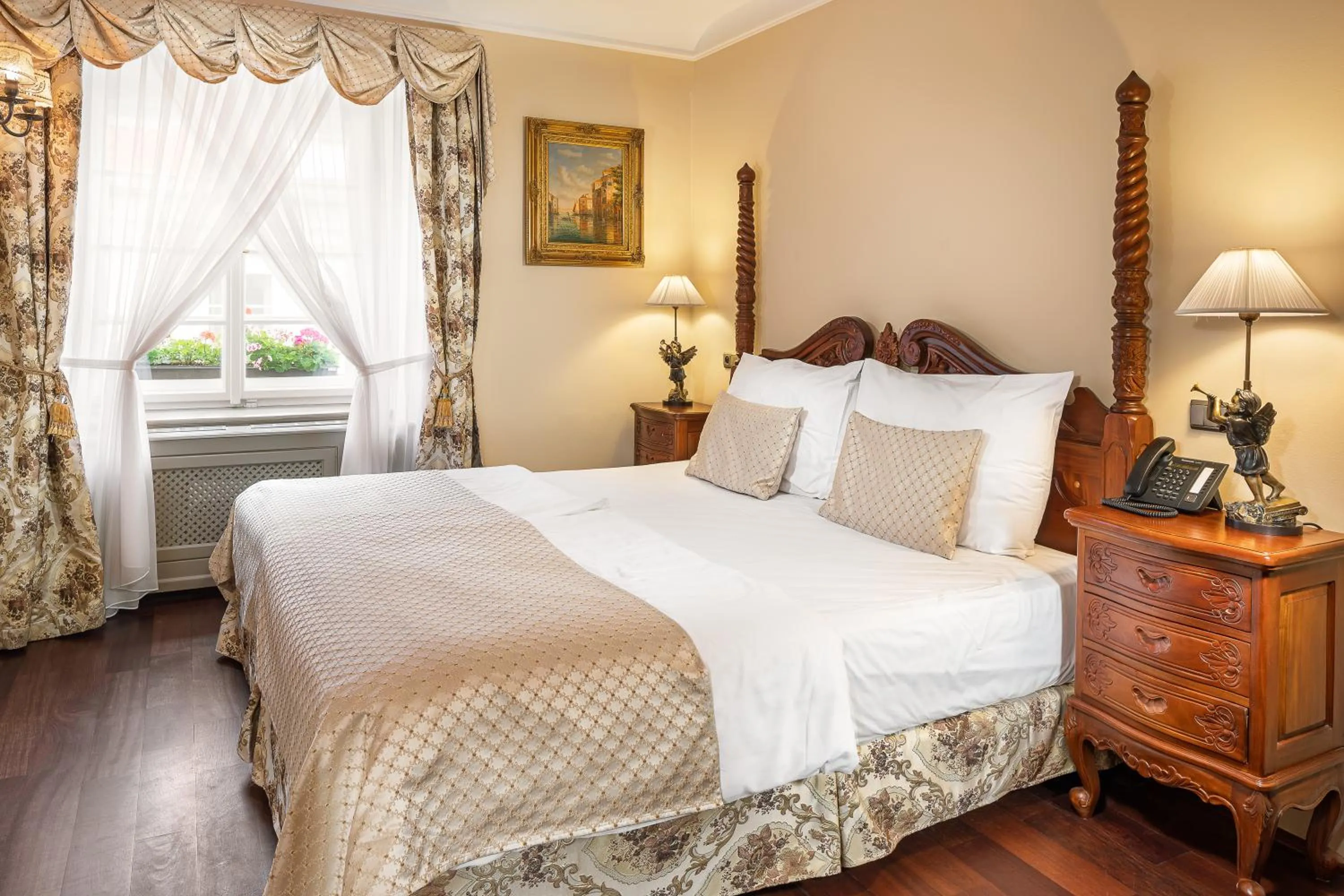 Deluxe Suite - single occupancy in Iron Gate Hotel & Suites Prague by BHG