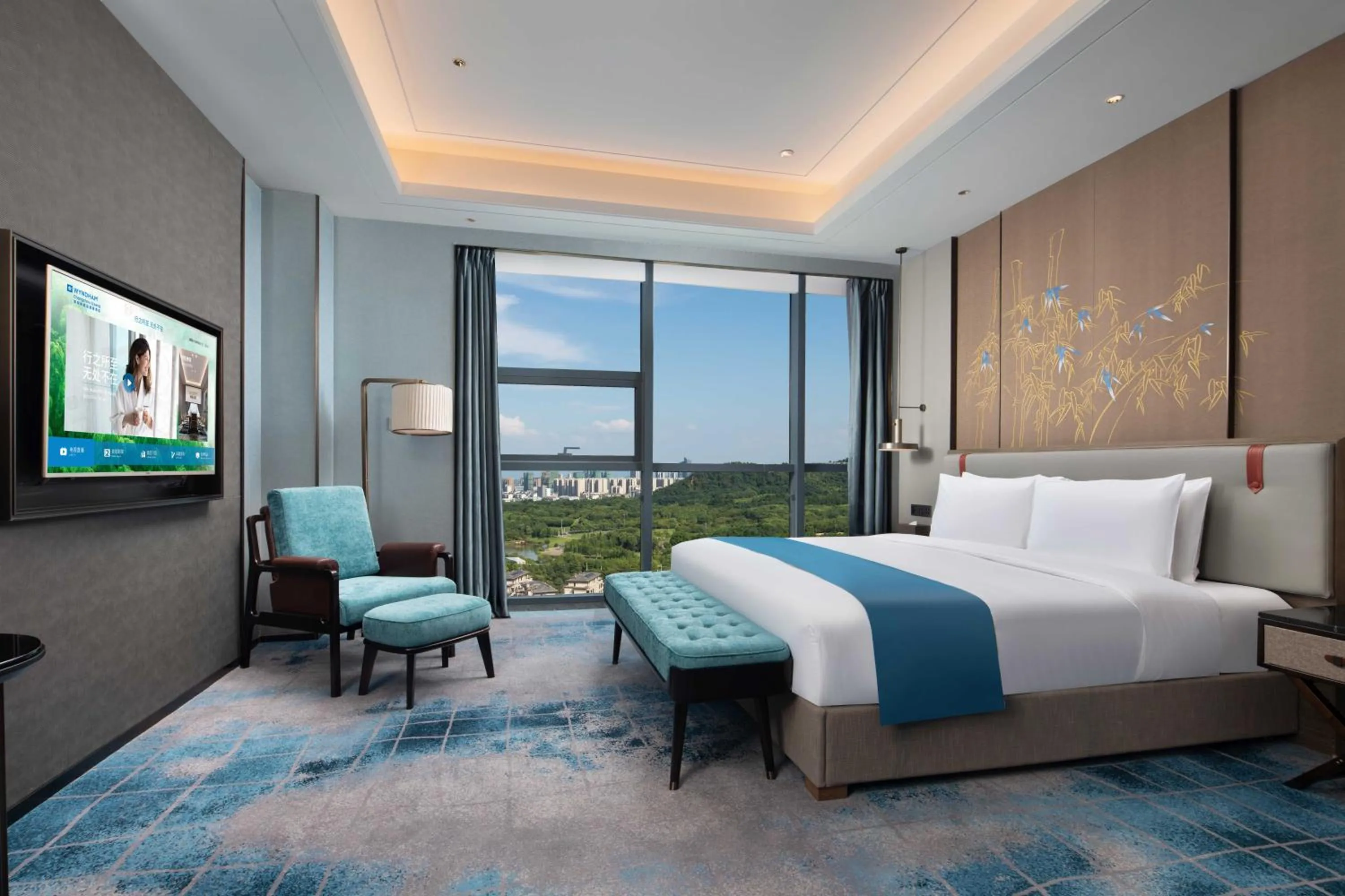 Executive 1 King Bed Suite in Wyndham Changzhou Liyang