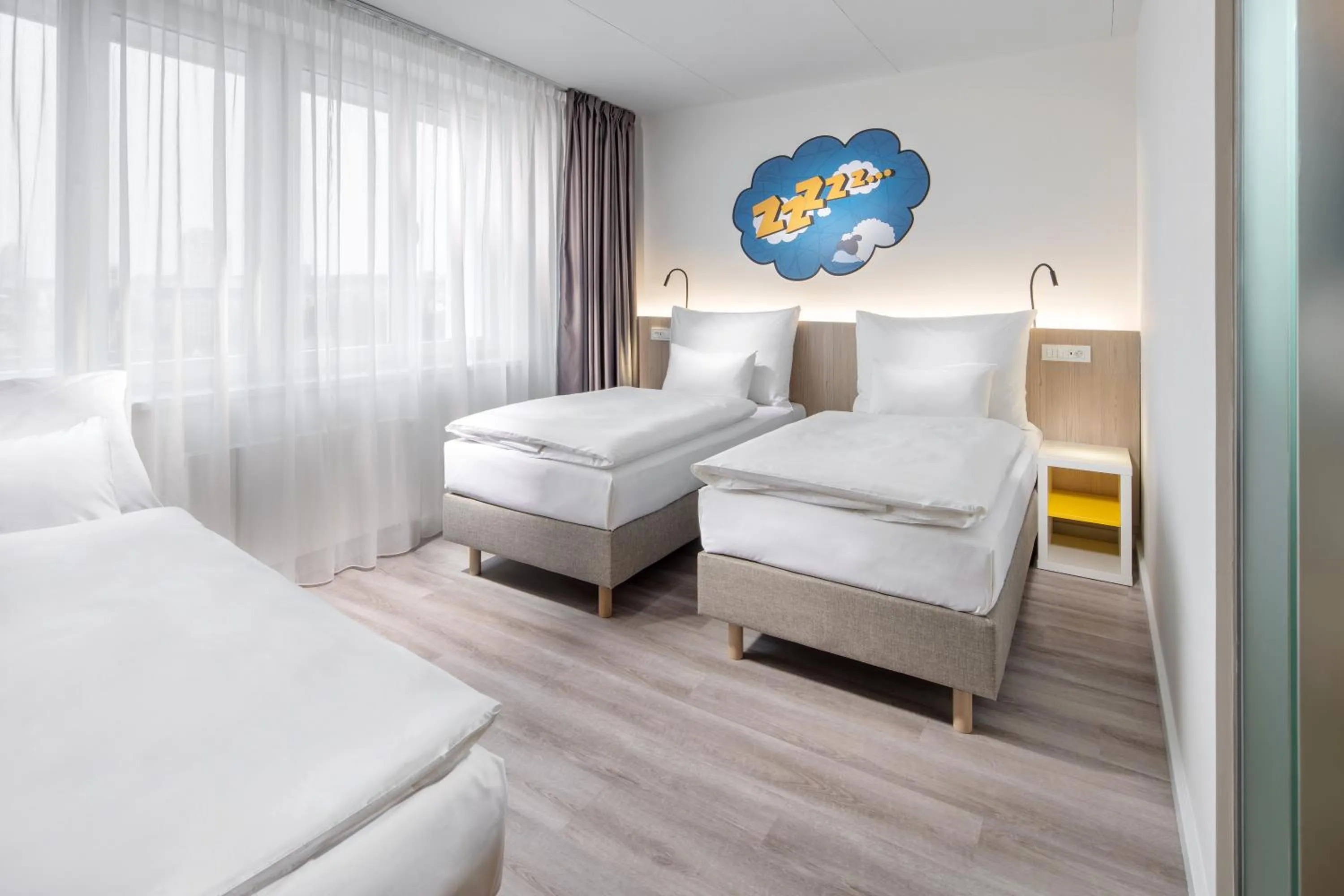 Triple Room in Comfort Hotel Prague City