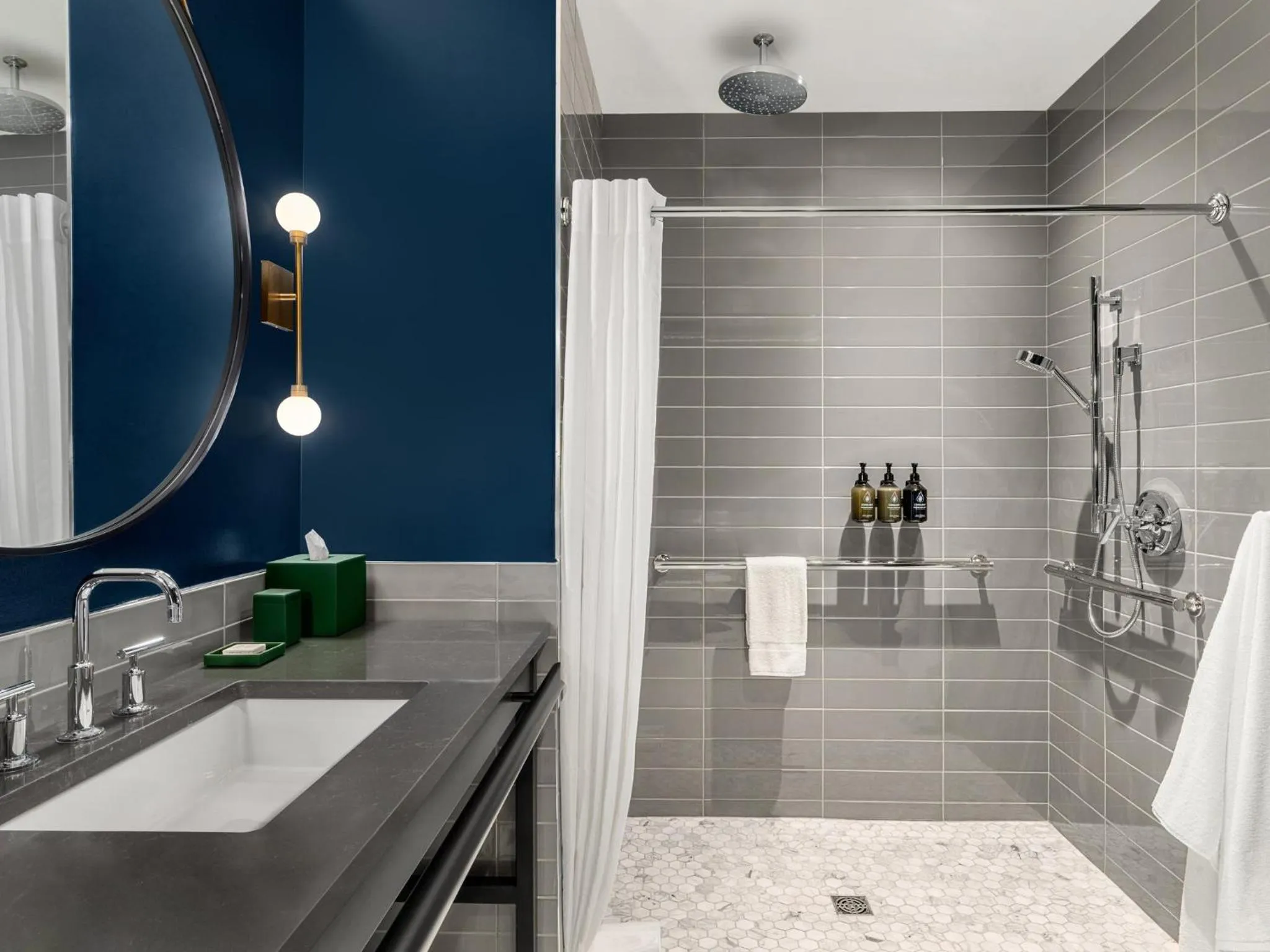 King Room - Hearing Accessible in Hotel Indigo Vancouver Dwtn - Portland Area by IHG